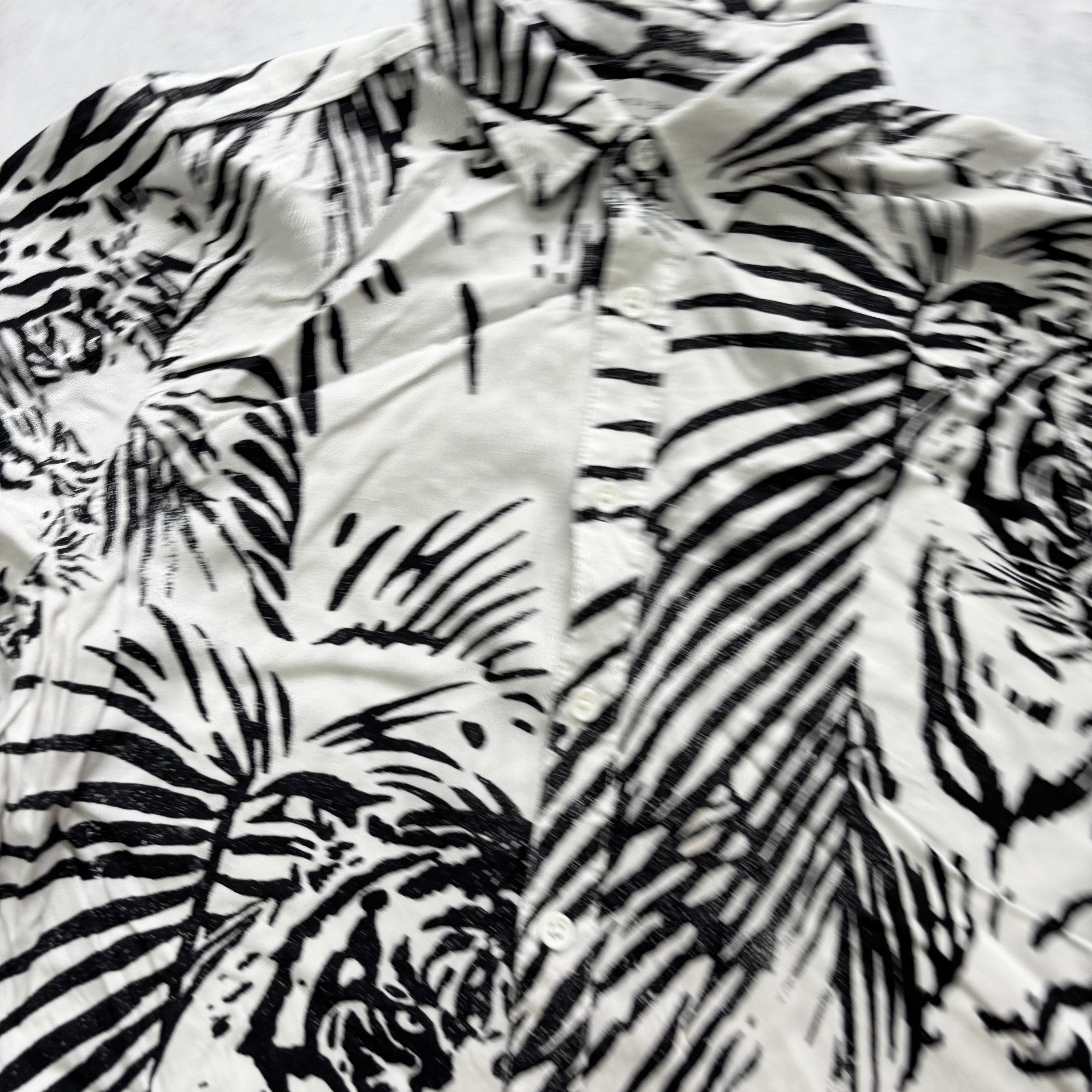 Hawaiian Shirt Mens Small White Floral Aloha Short Sleeve Viscose (E)