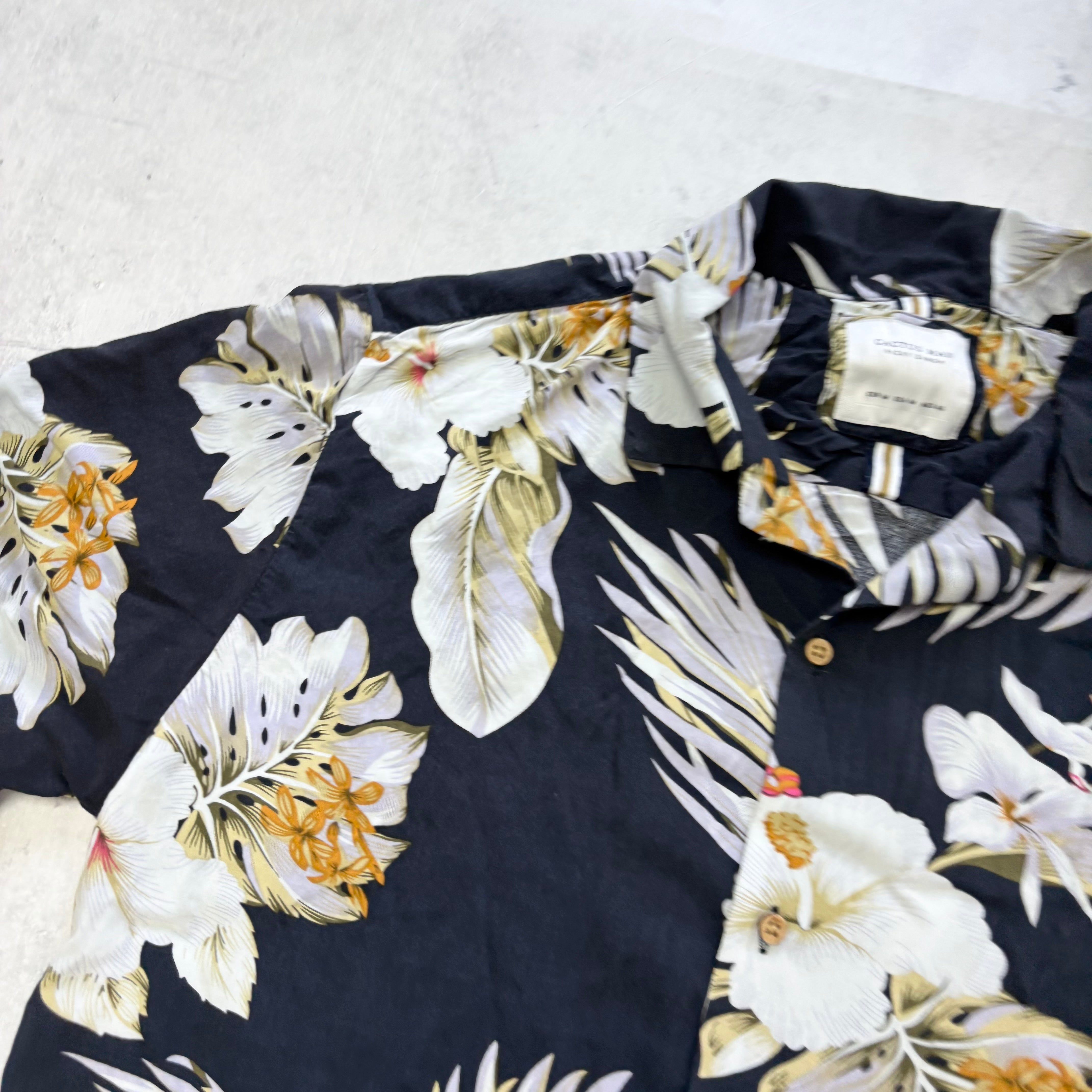 Hawaiian Shirt Mens Small Navy Short Sleeve Viscose Regular Fit (E)