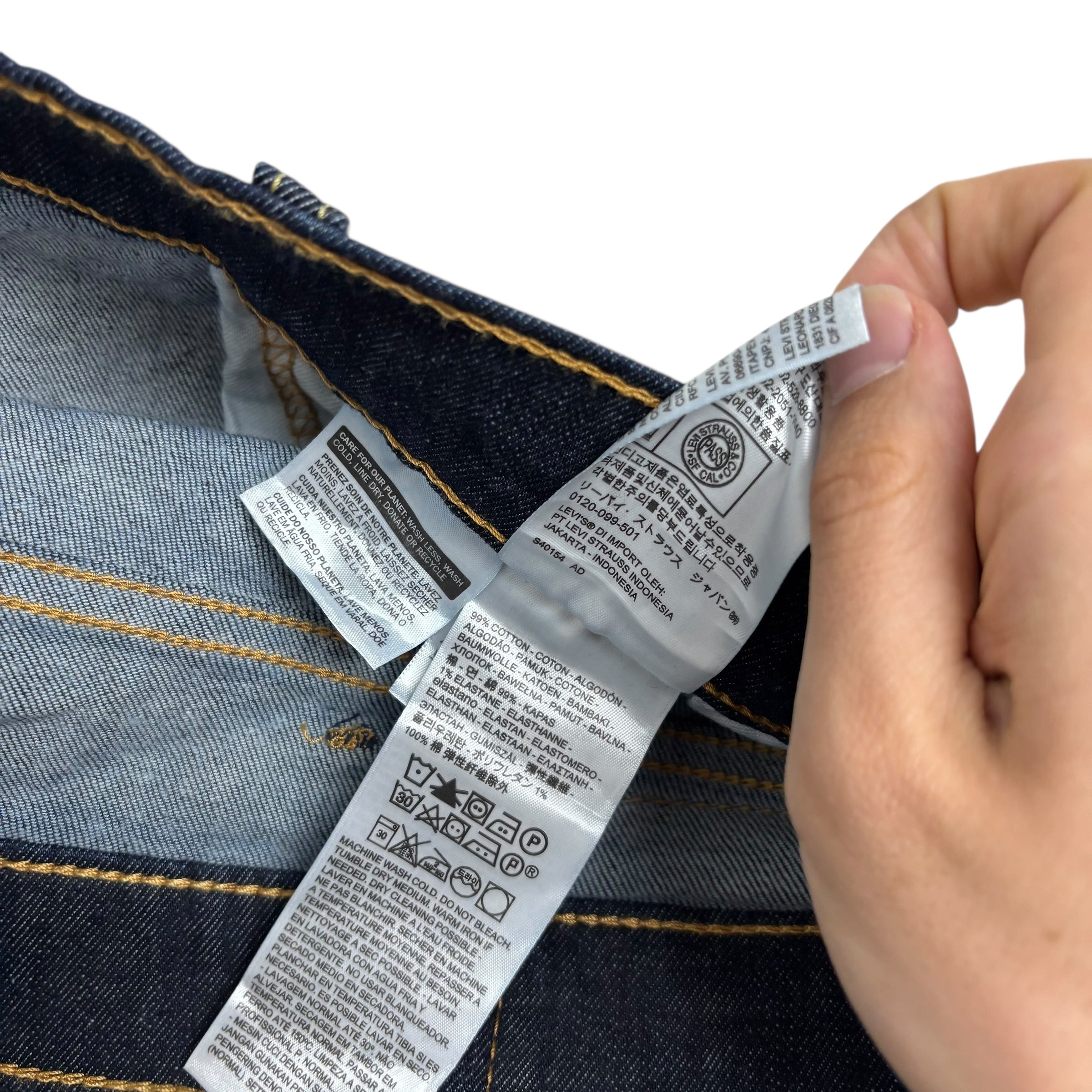 Levis 541 Jeans W42 L32 Mens Dark Blue Athletic Tapered Fit Stretch Denim (E)