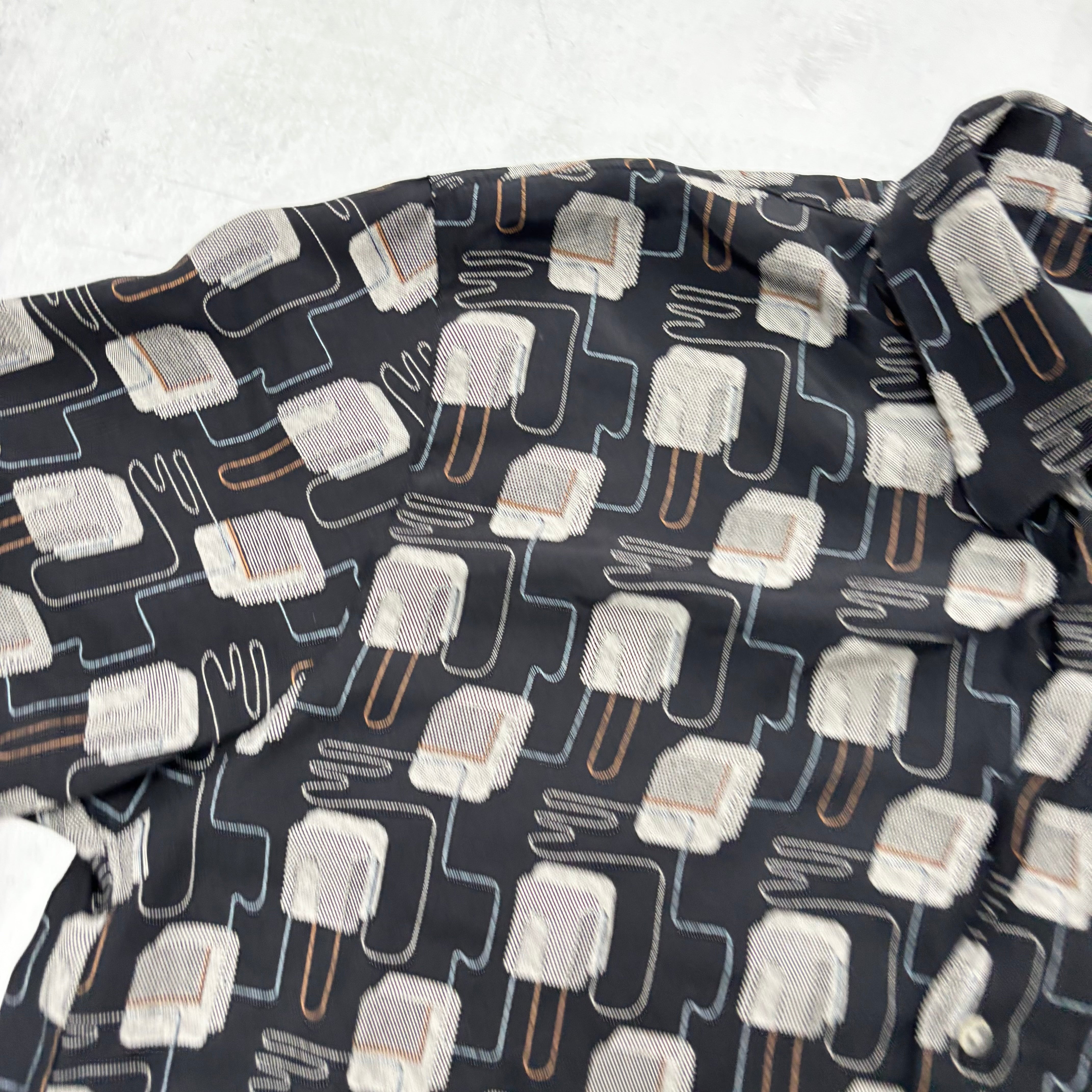 Abstract Funky Shirt Mens Large Black Short Sleeve Viscose (E)