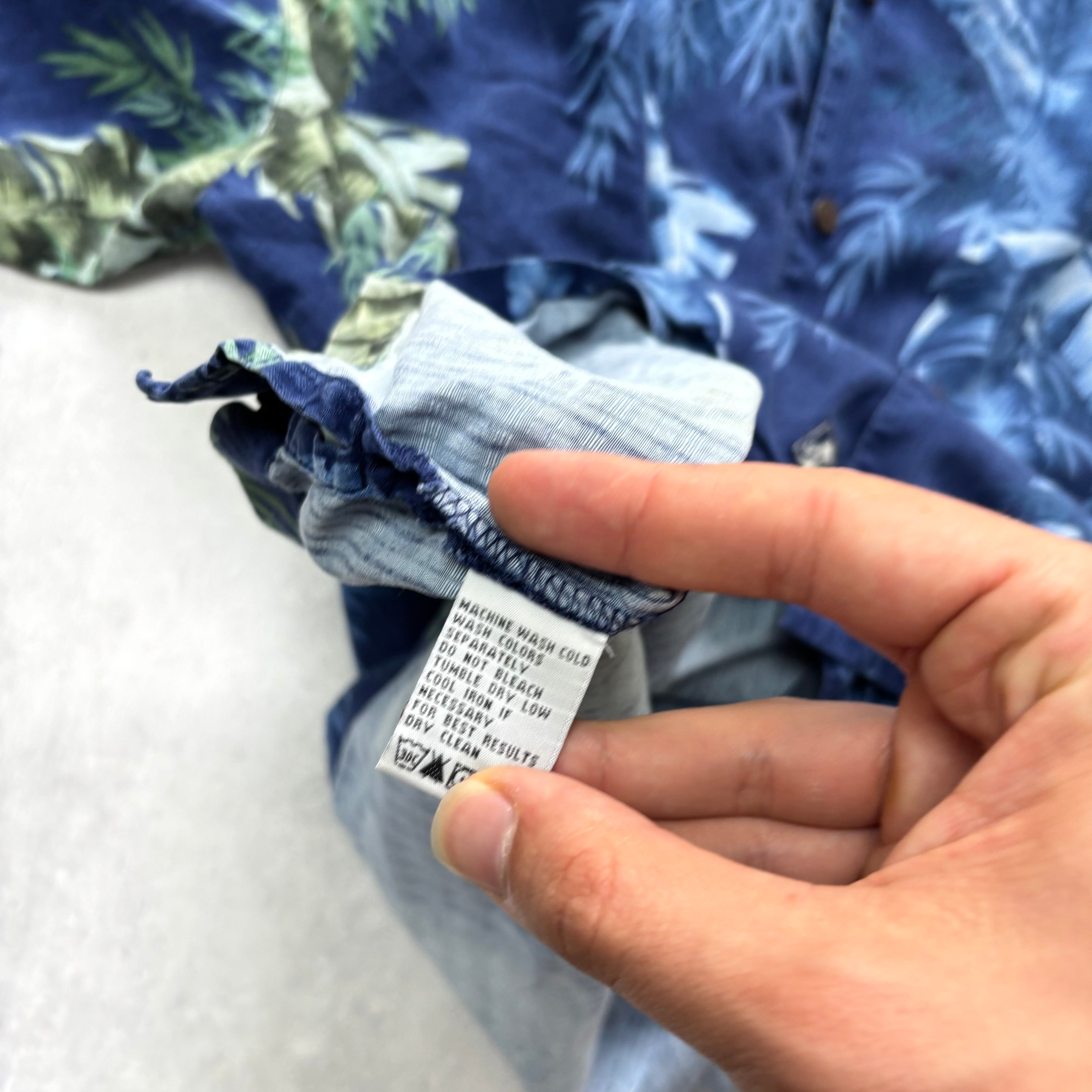 Vintage Hawaiian Shirt Mens 3XL Blue Floral Tommy Bahama Short Sleeve Silk