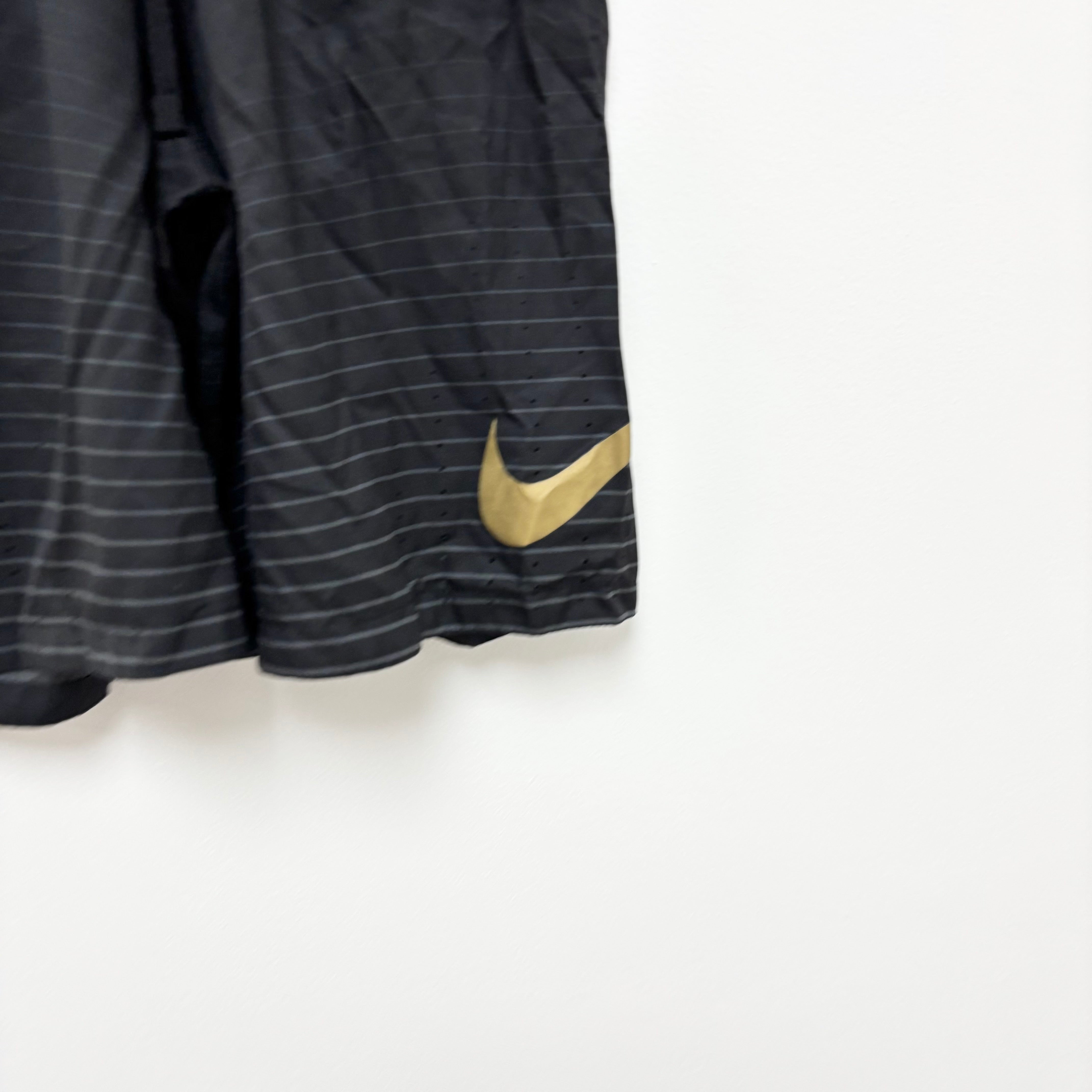 Nike Shorts Mens Small Black Running Sports Gym Athletic Pockets (E)