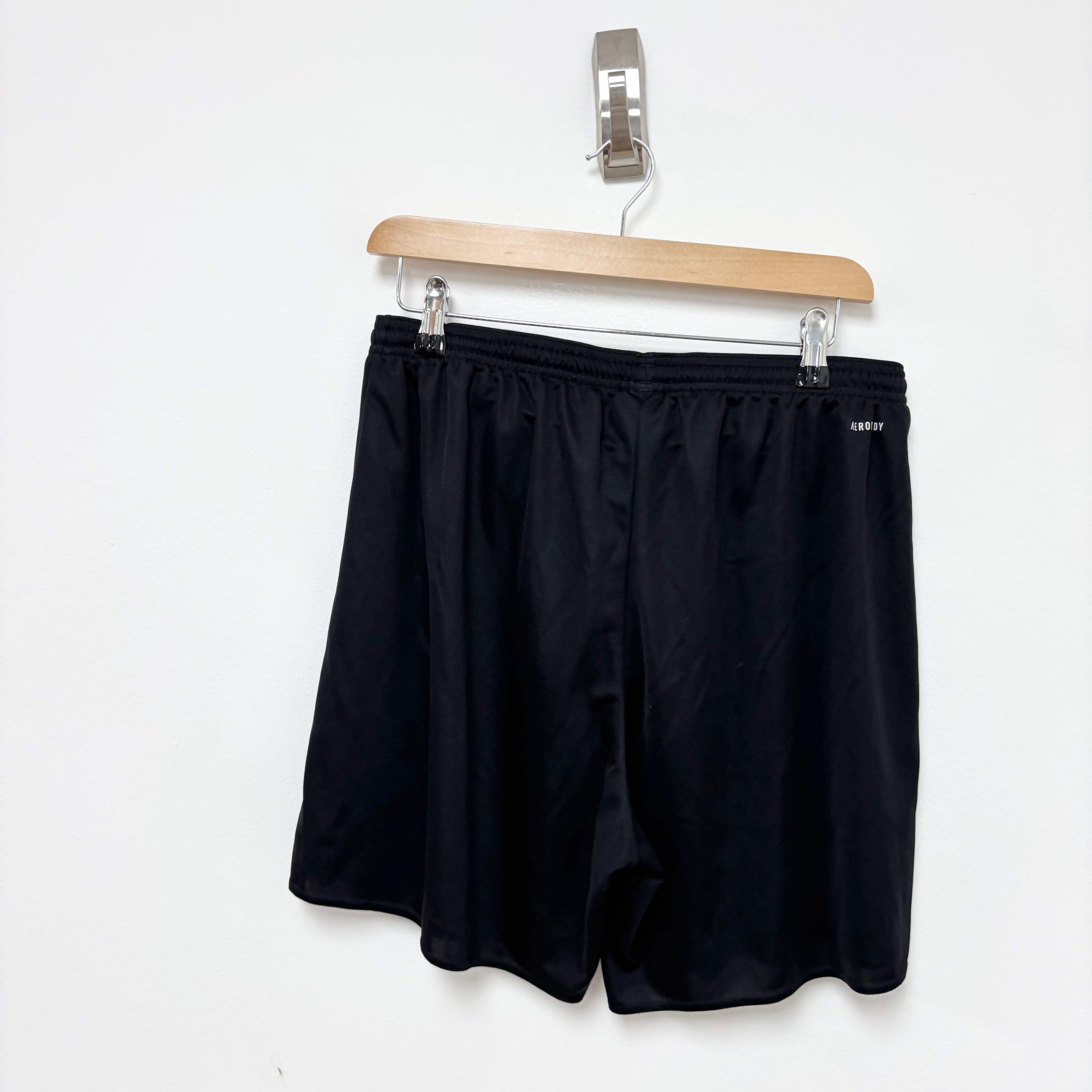 Adidas Shorts Mens XL Black Sports Running Gym Athletic Pockets Aeroready (E)