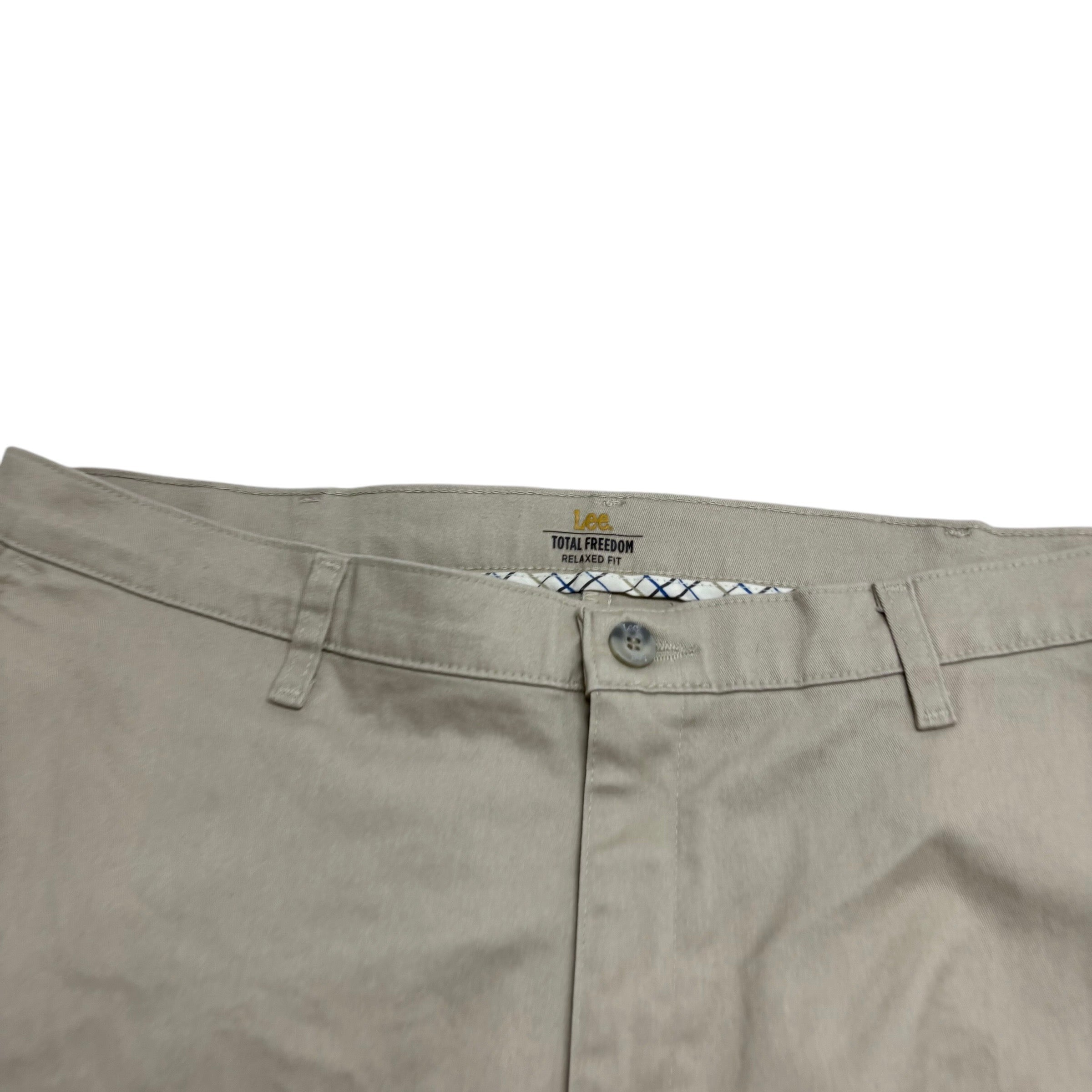 Lee Trousers W40 L29 Mens Beige Cream Relaxed Fit Total Freedom Pants (E)