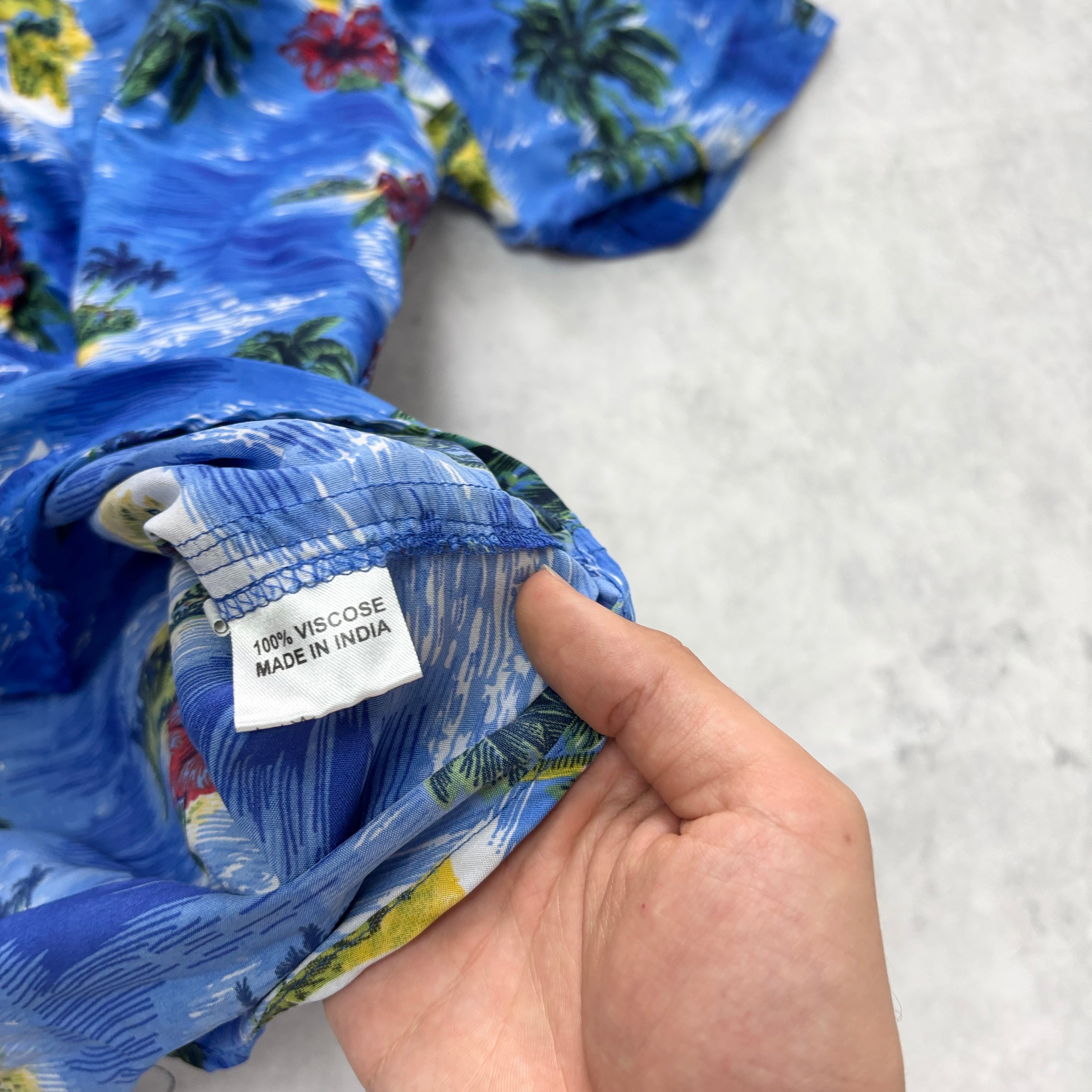 Hawaiian Shirt Mens XXL Blue Floral Aloha Short Sleeve Viscose (E)