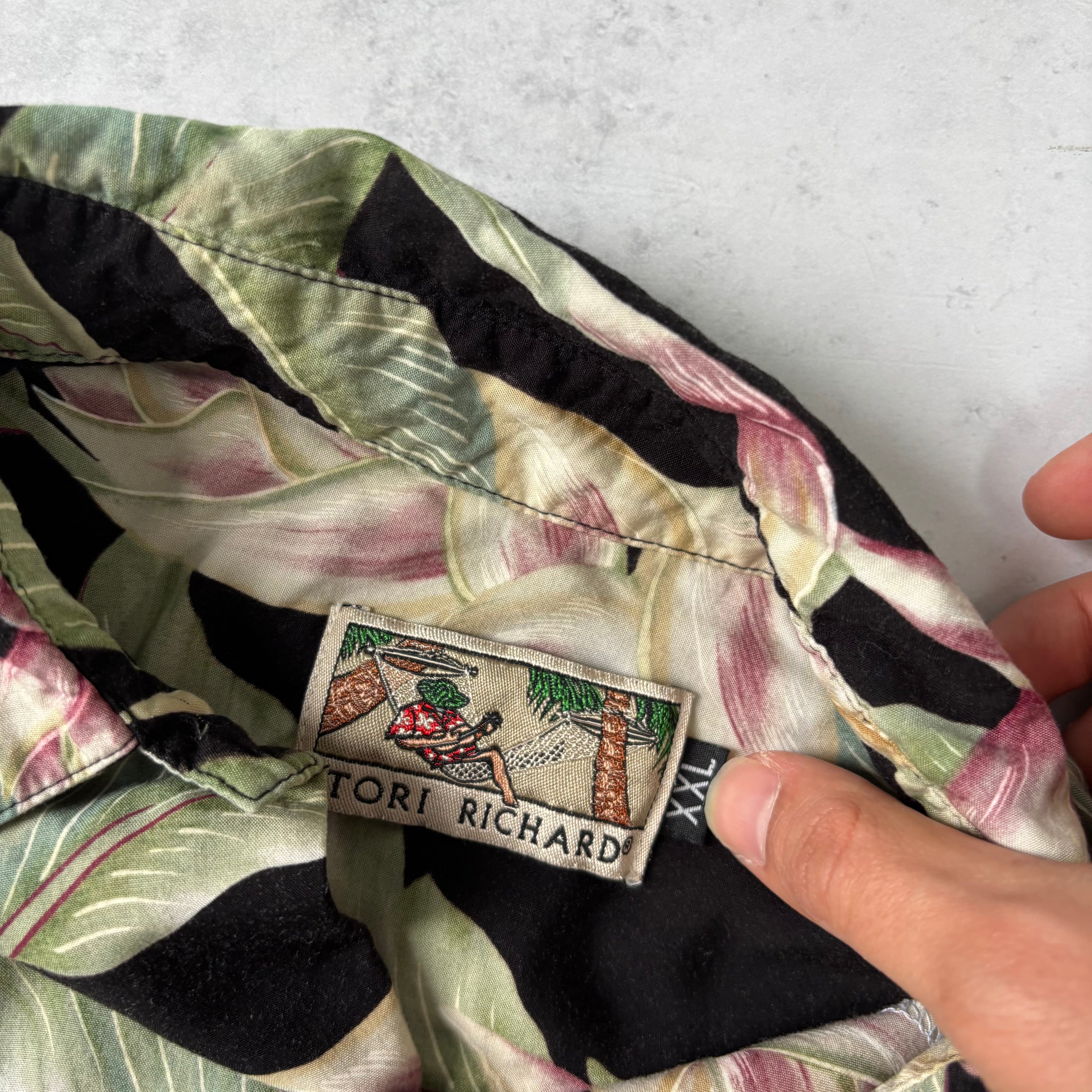 Vintage Hawaiian Shirt Mens XXL Black Floral Short Sleeve Tori Richard Rayon (E)