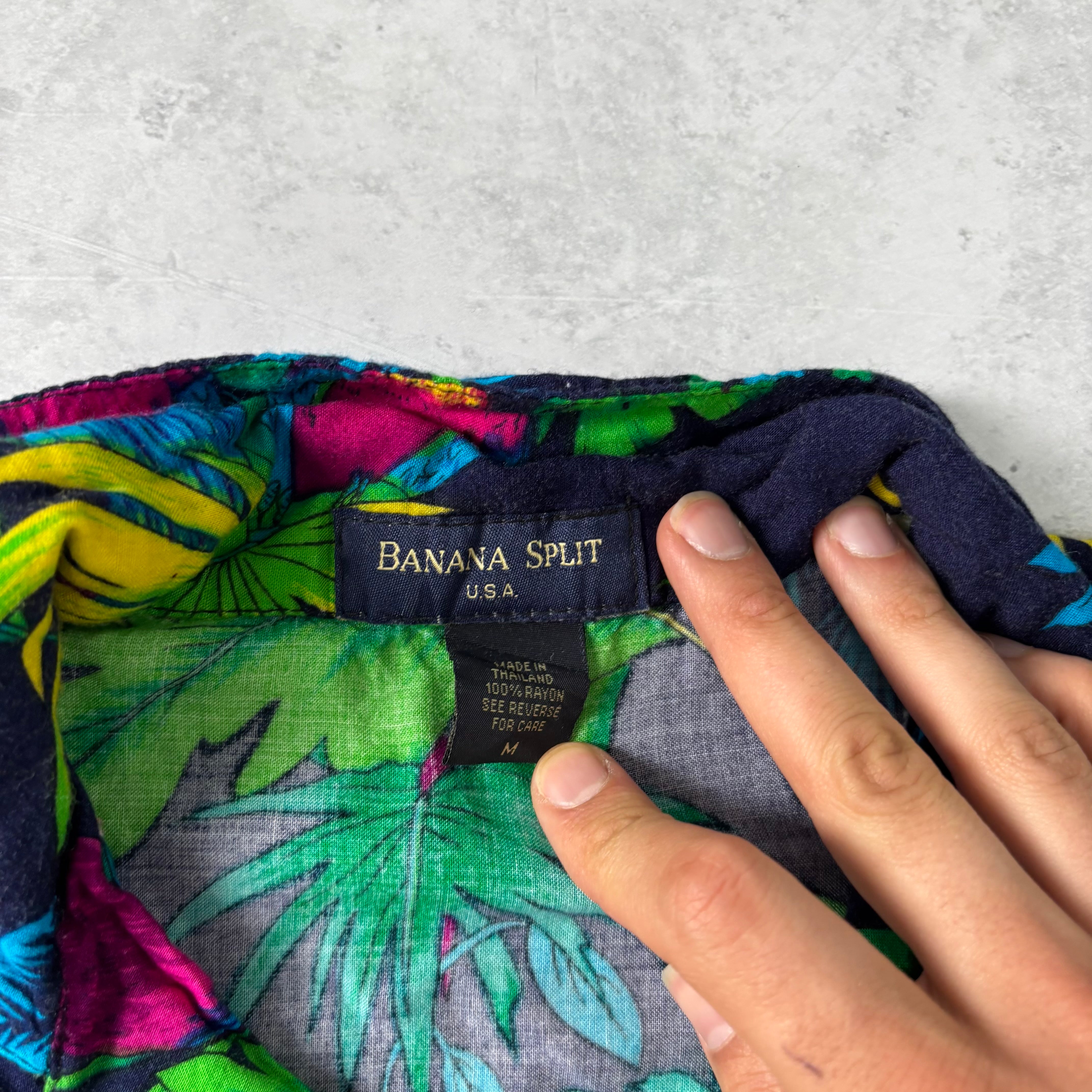 Hawaiian Shirt Mens Small Navy Blue Short Sleeve Rayon (E)