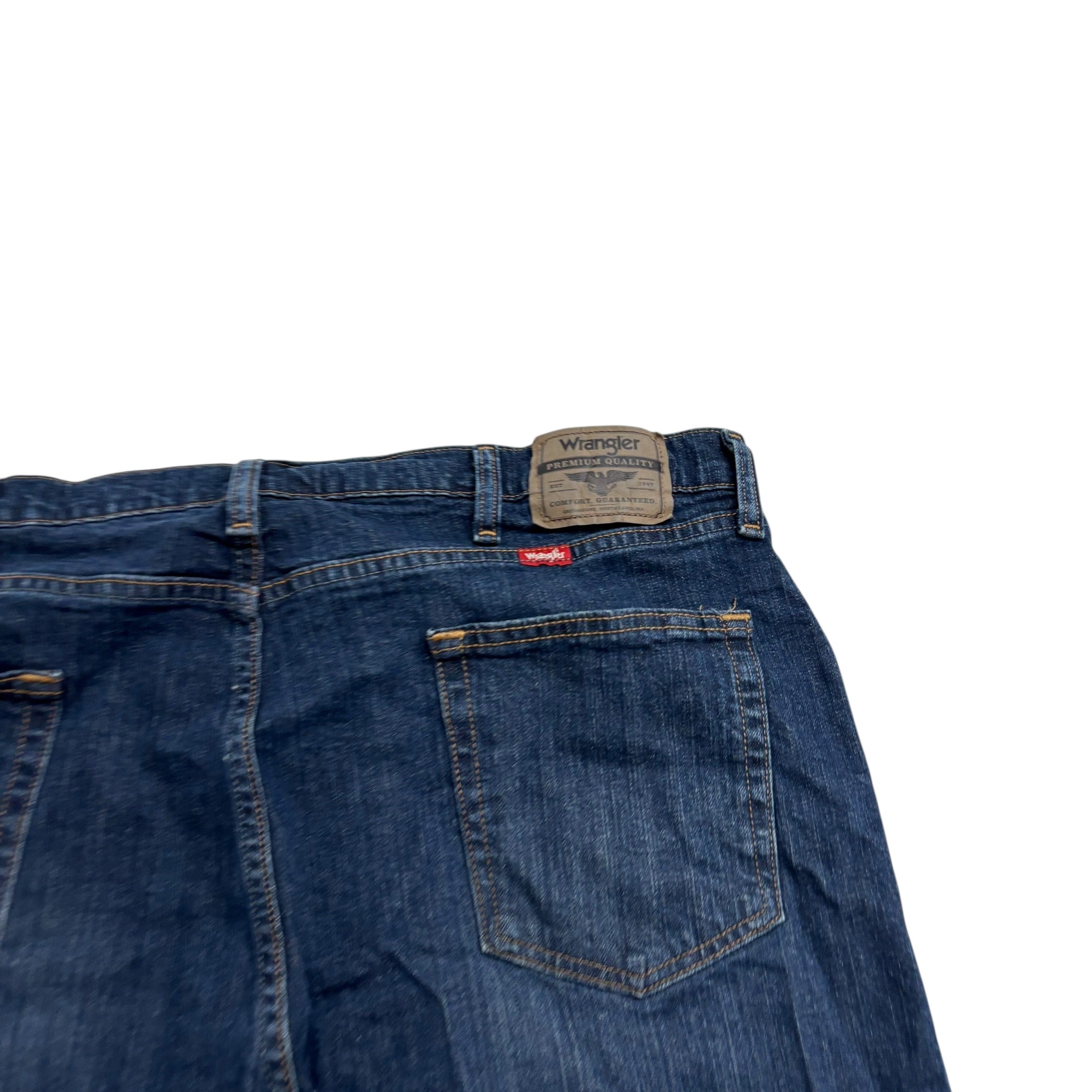 Wrangler Jeans W40 L30 Mens Dark Blue Relaxed Straight Fit Stretch Denim