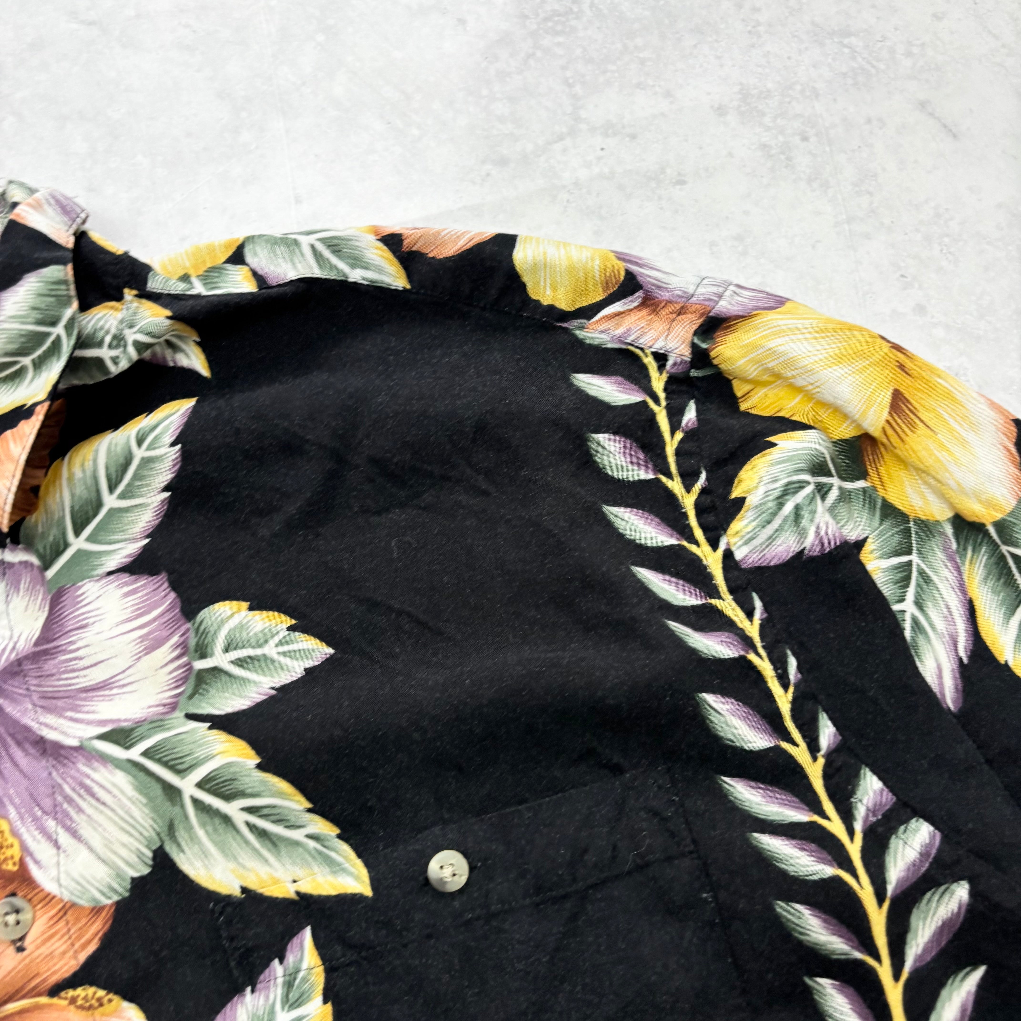 Vintage Hawaiian Shirt Mens Large Black Pierre Cardin Short Sleeve Rayon (E)