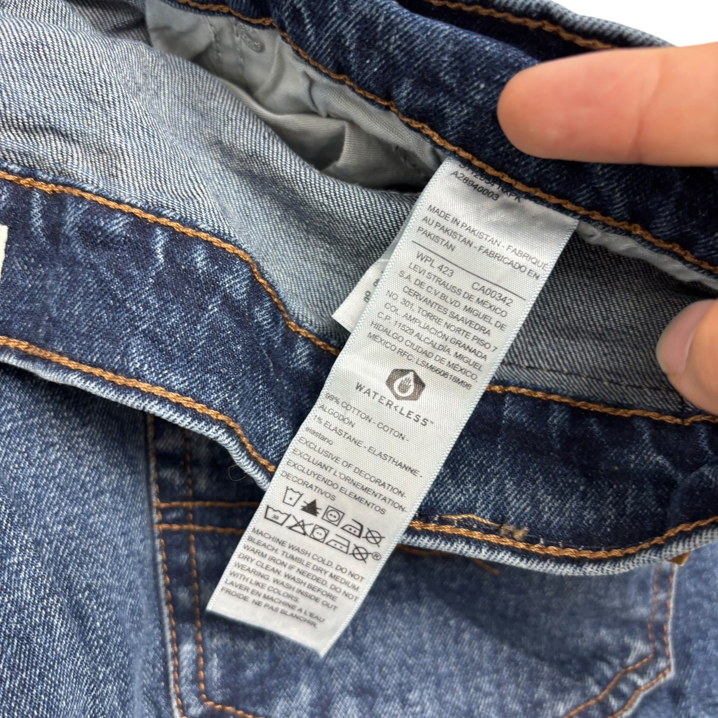 Levis Signature Jeans W36 L30 Mens Dark Blue Relaxed Baggy Fit Stretch Denim (E)