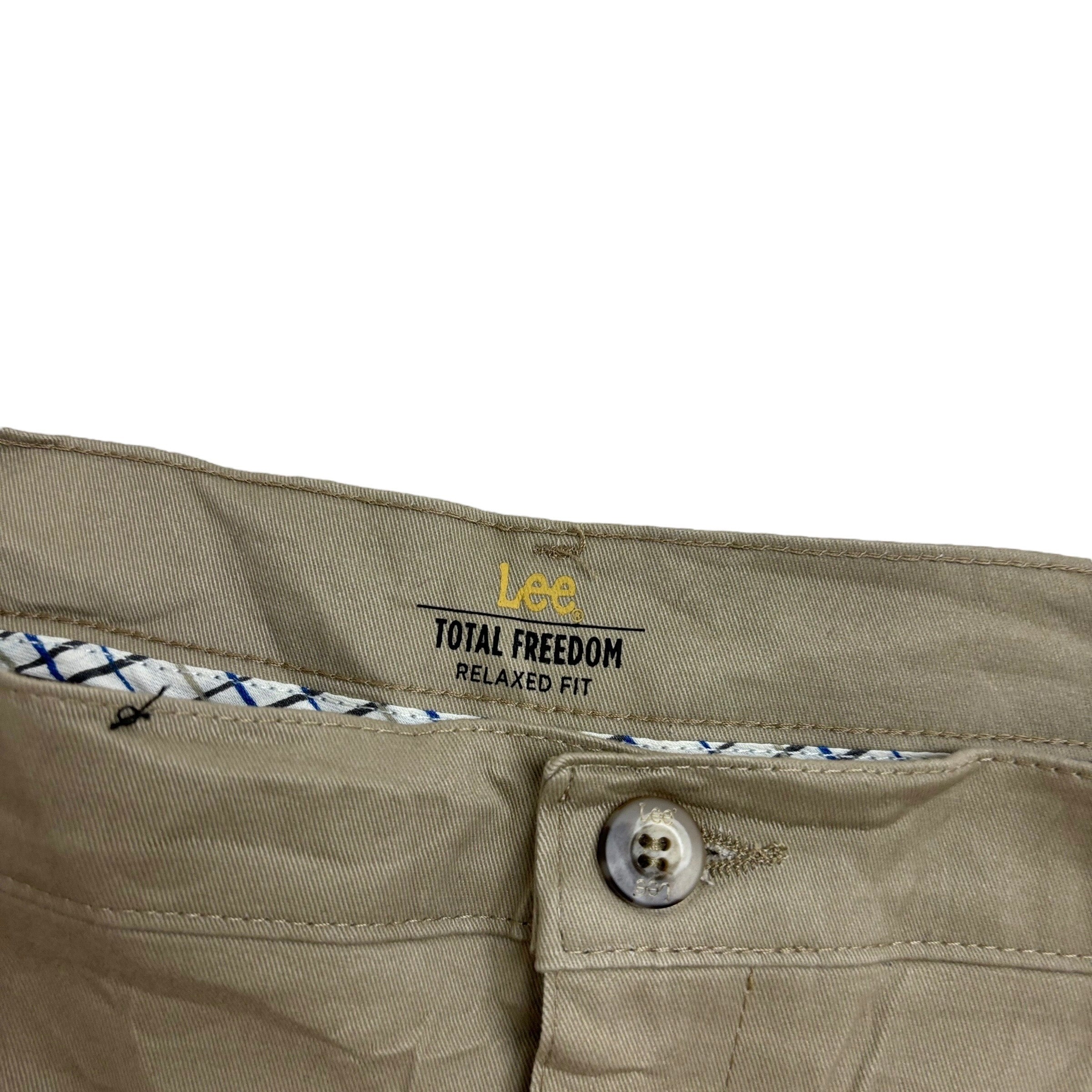 Lee Trousers W40 L29 Mens Cream Relaxed Fit Total Freedom Pants (E)