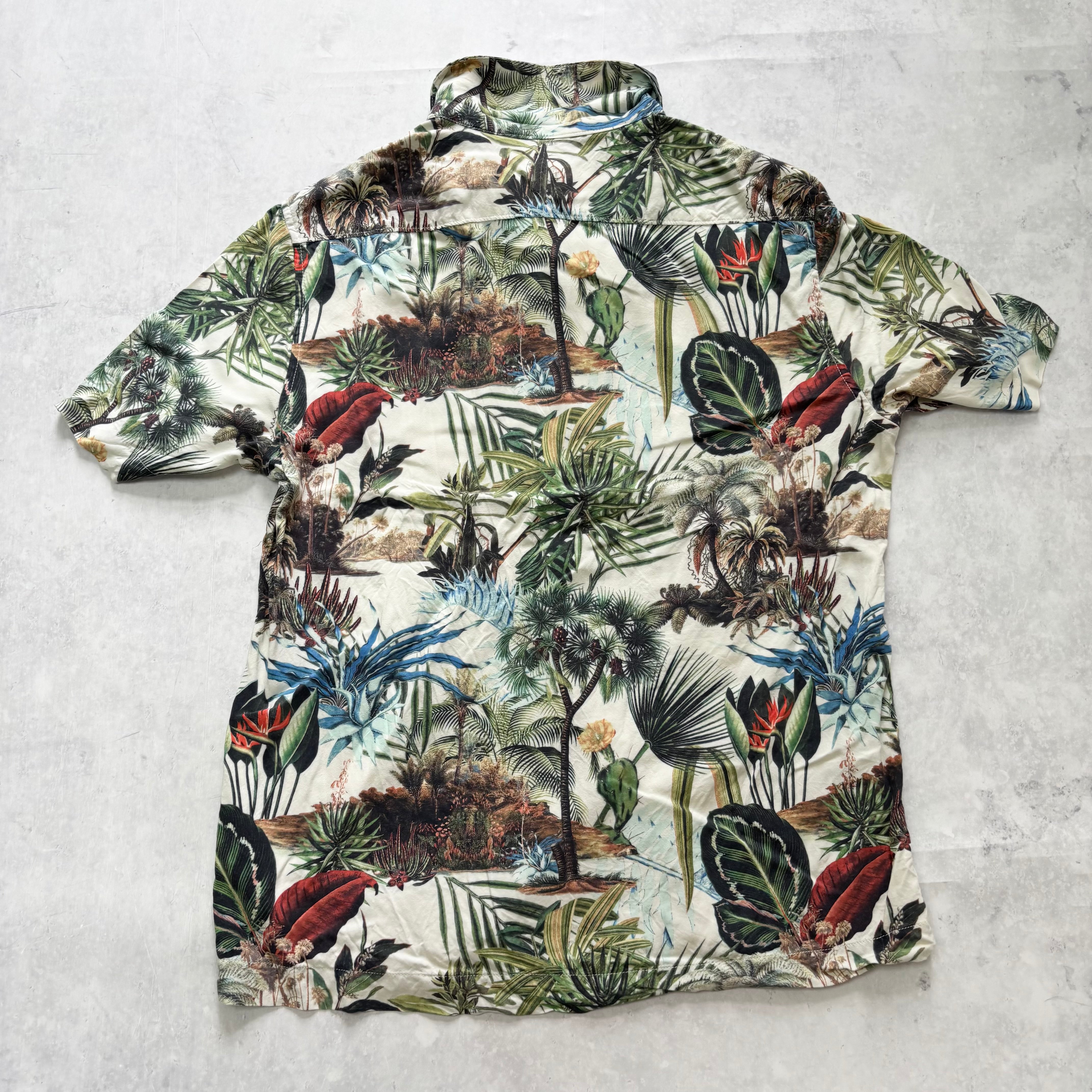 H&M Hawaiian Shirt Mens Medium Regular Fit Short Sleeve Viscose (E)