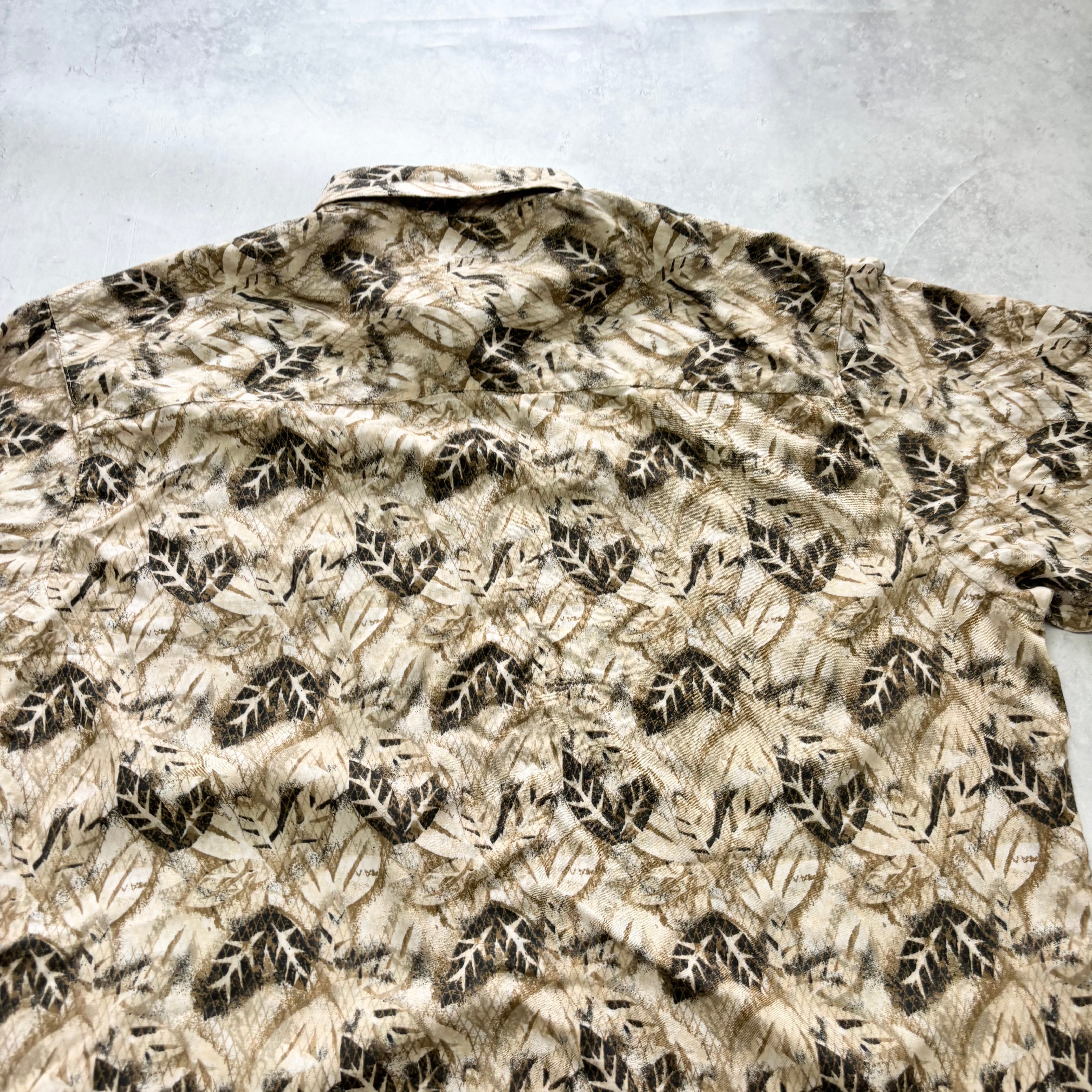 Vintage Hawaiian Shirt Mens XL Tan Floral Aloha Short Sleeve Rayon (E)