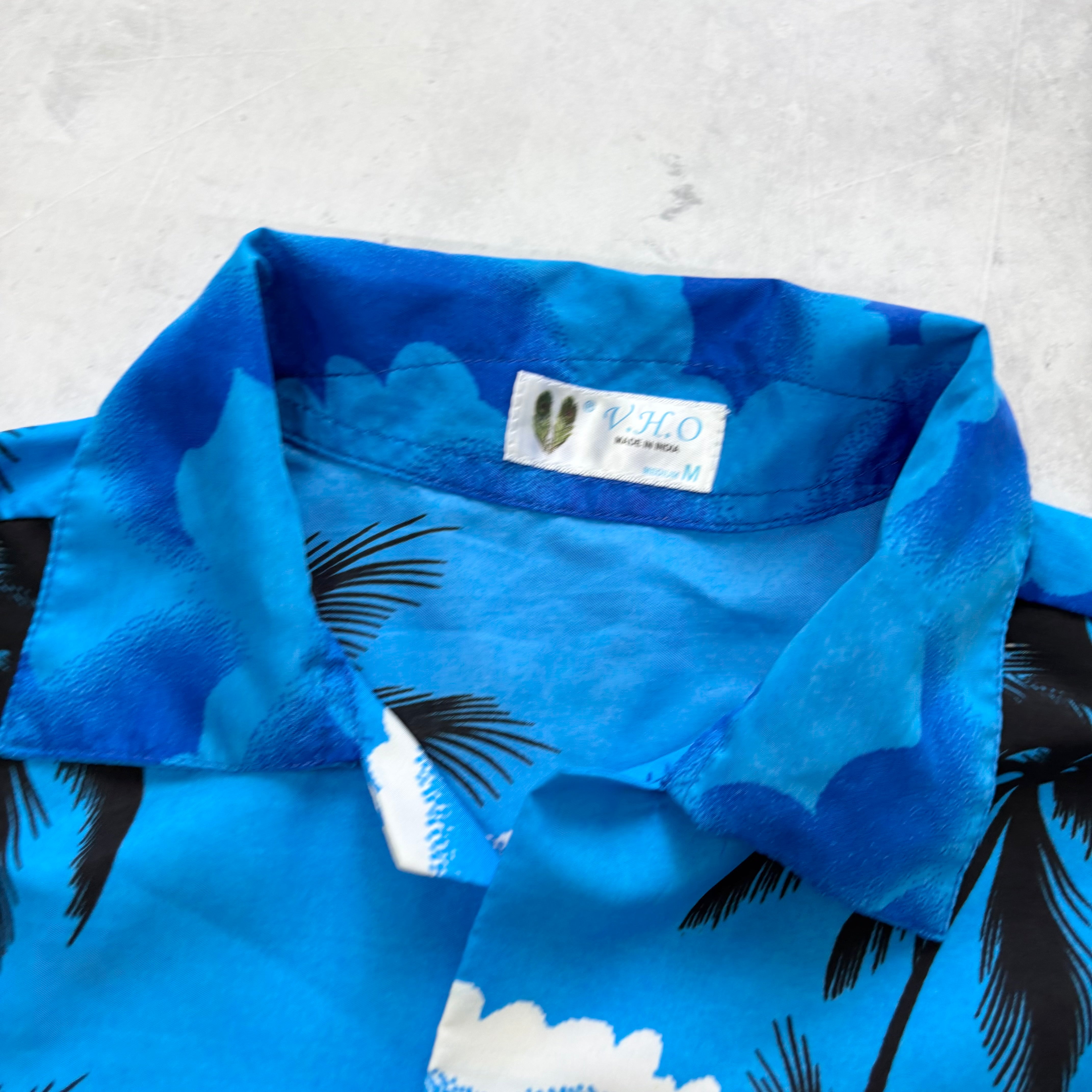 Hawaiian Shirt Mens Medium Blue Floral Aloha Short Sleeve Polyester