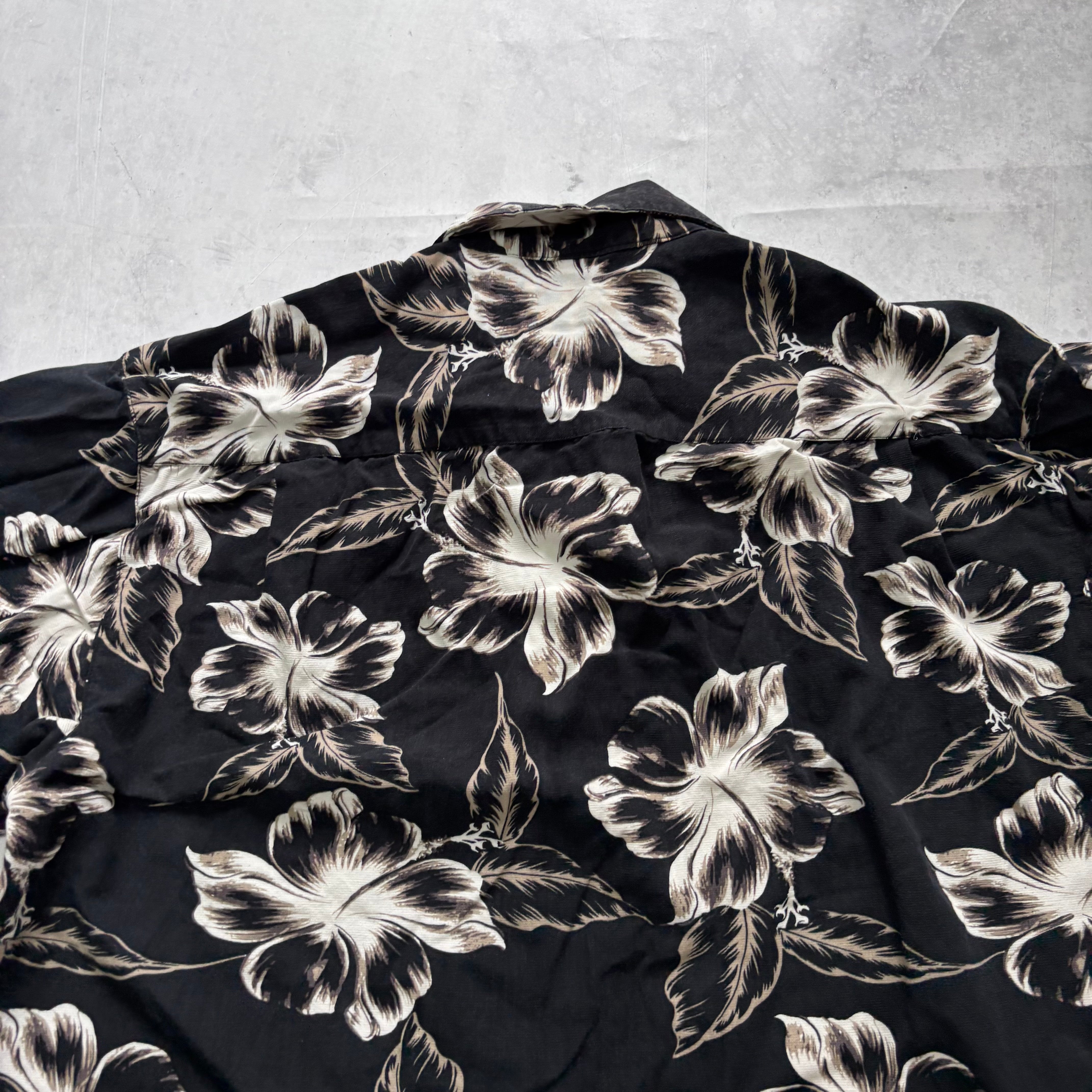 Vintage Hawaiian Shirt Mens XL Black Floral Aloha Short Sleeve Rayon Blend (E)