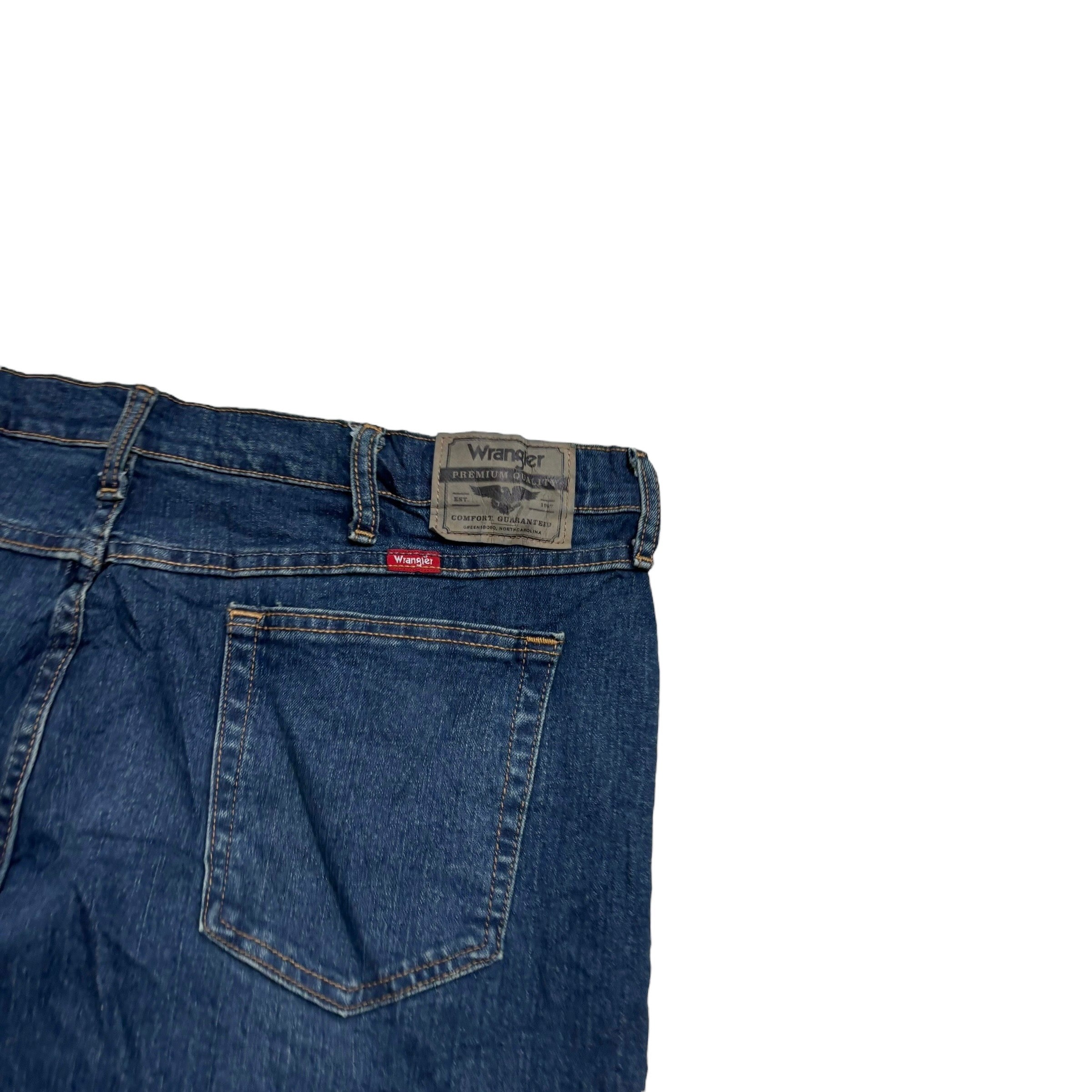 Wrangler Jeans W40 L30 Mens Dark Blue Relaxed Straight Fit Stretch Denim (E)