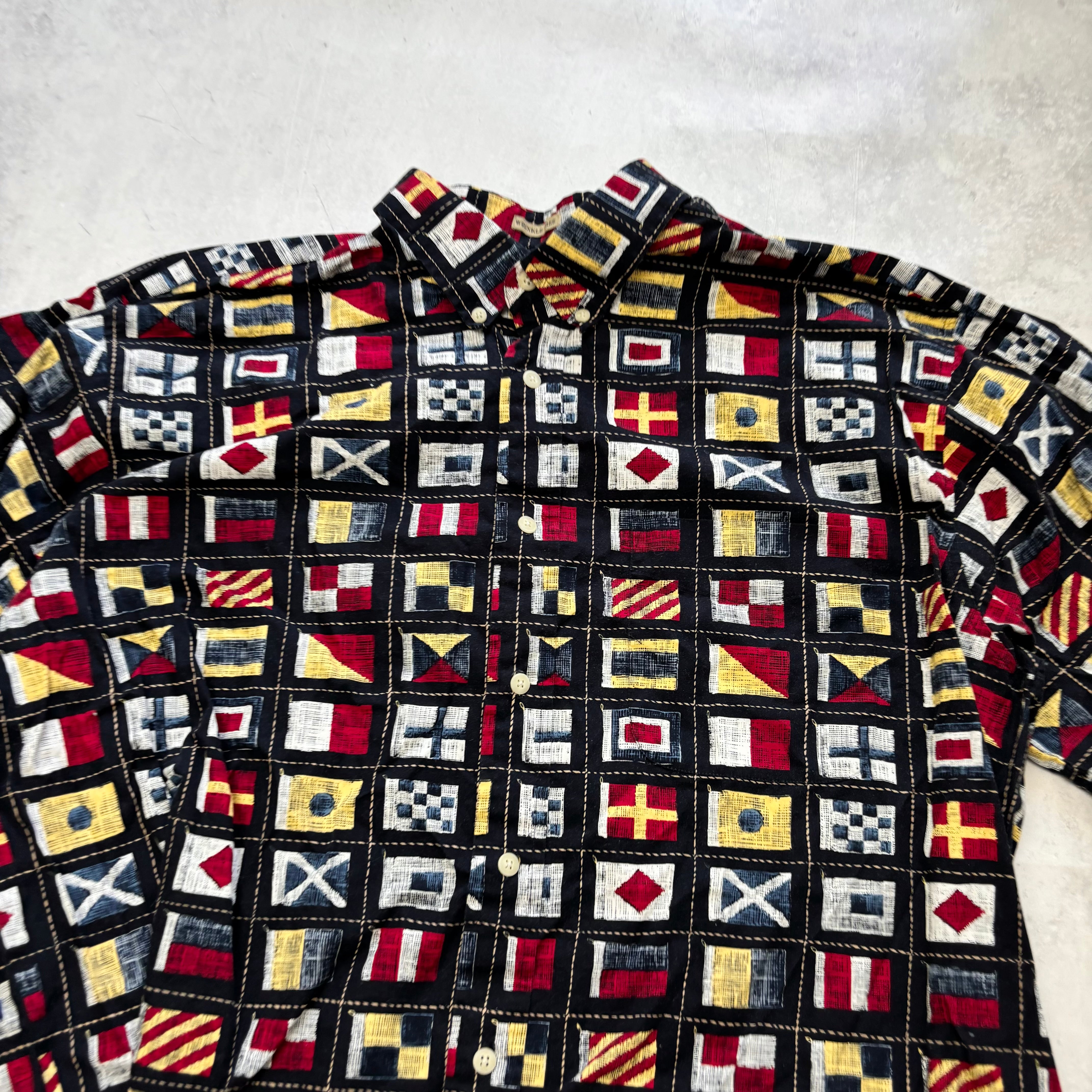 Vintage Abstract Shirt Mens XL Black Flags Cotton Pattern Short Sleeve (E)