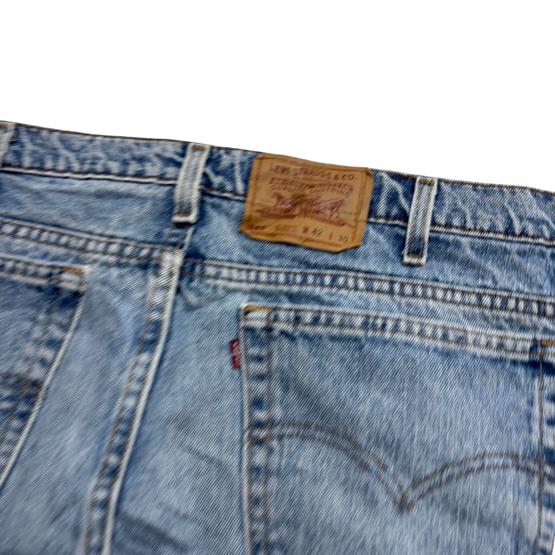 Levis 550 Jeans W40 L30 Mens Light Blue Relaxed Tapered Fit Vintage USA Made (E)