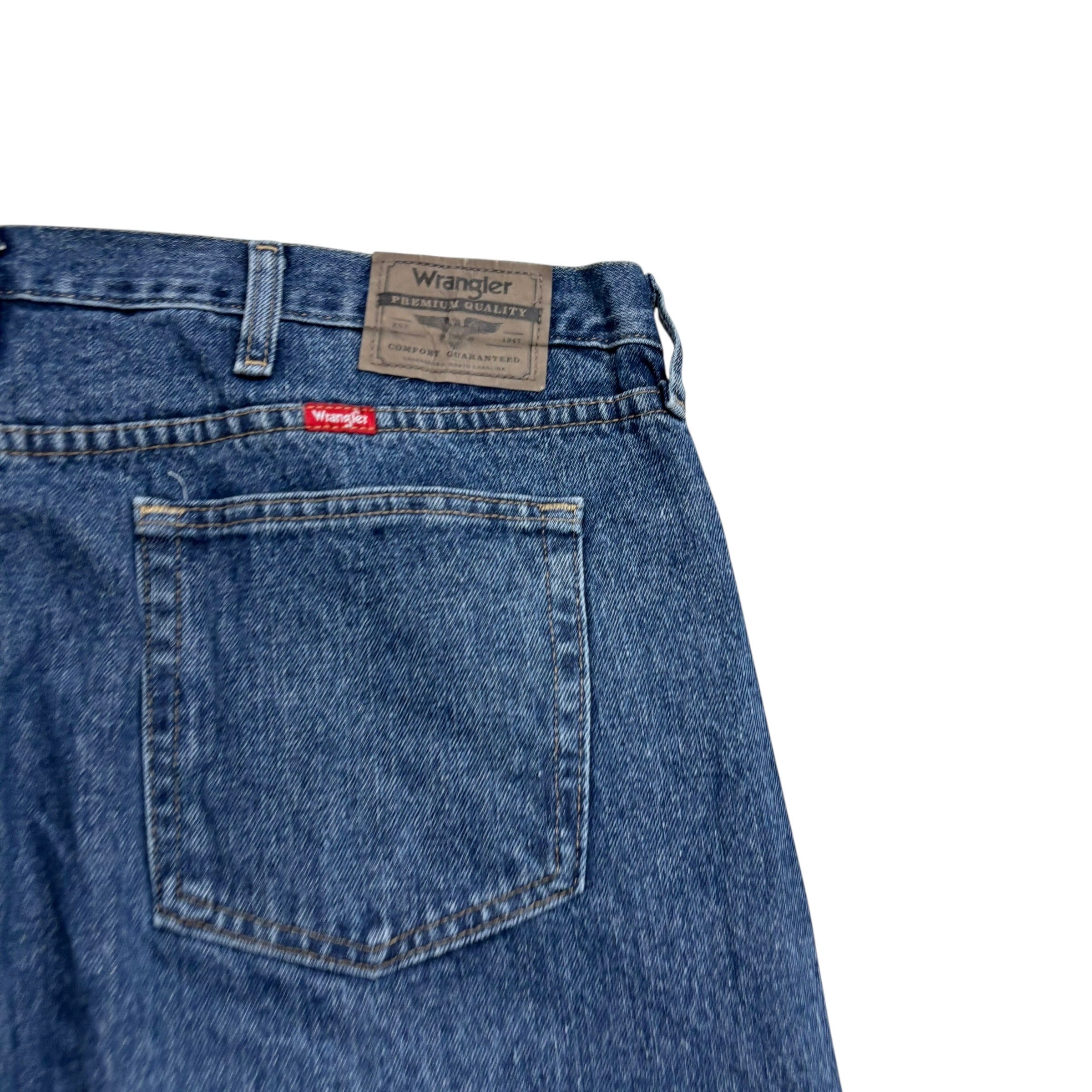 Wrangler Jeans W42 L30 Mens Mid Blue Relaxed Straight Fit Baggy Denim (E)