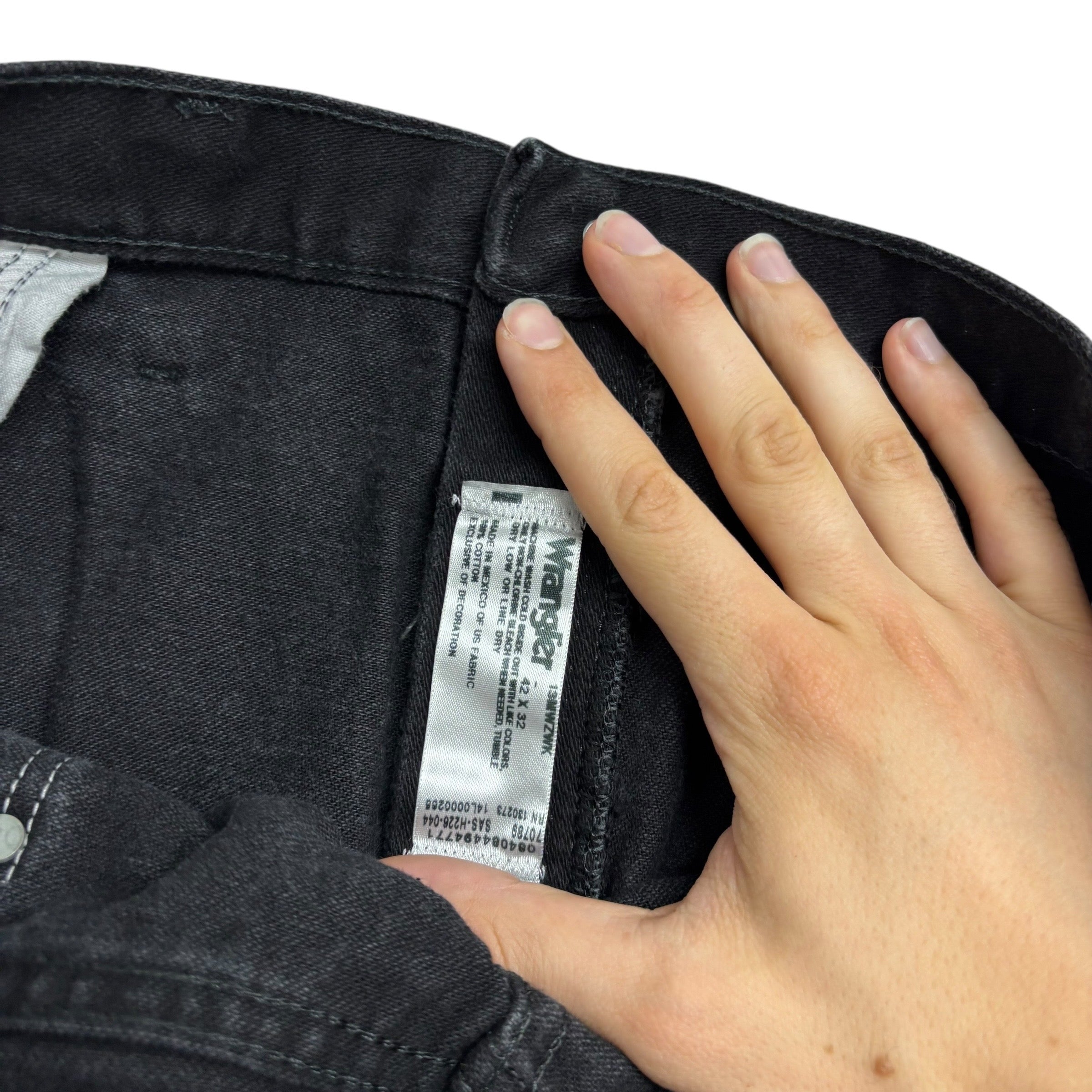 Wrangler Jeans Cowboy Cut W42 L32 Mens Black 13MWZ Original Fit Denim (E)