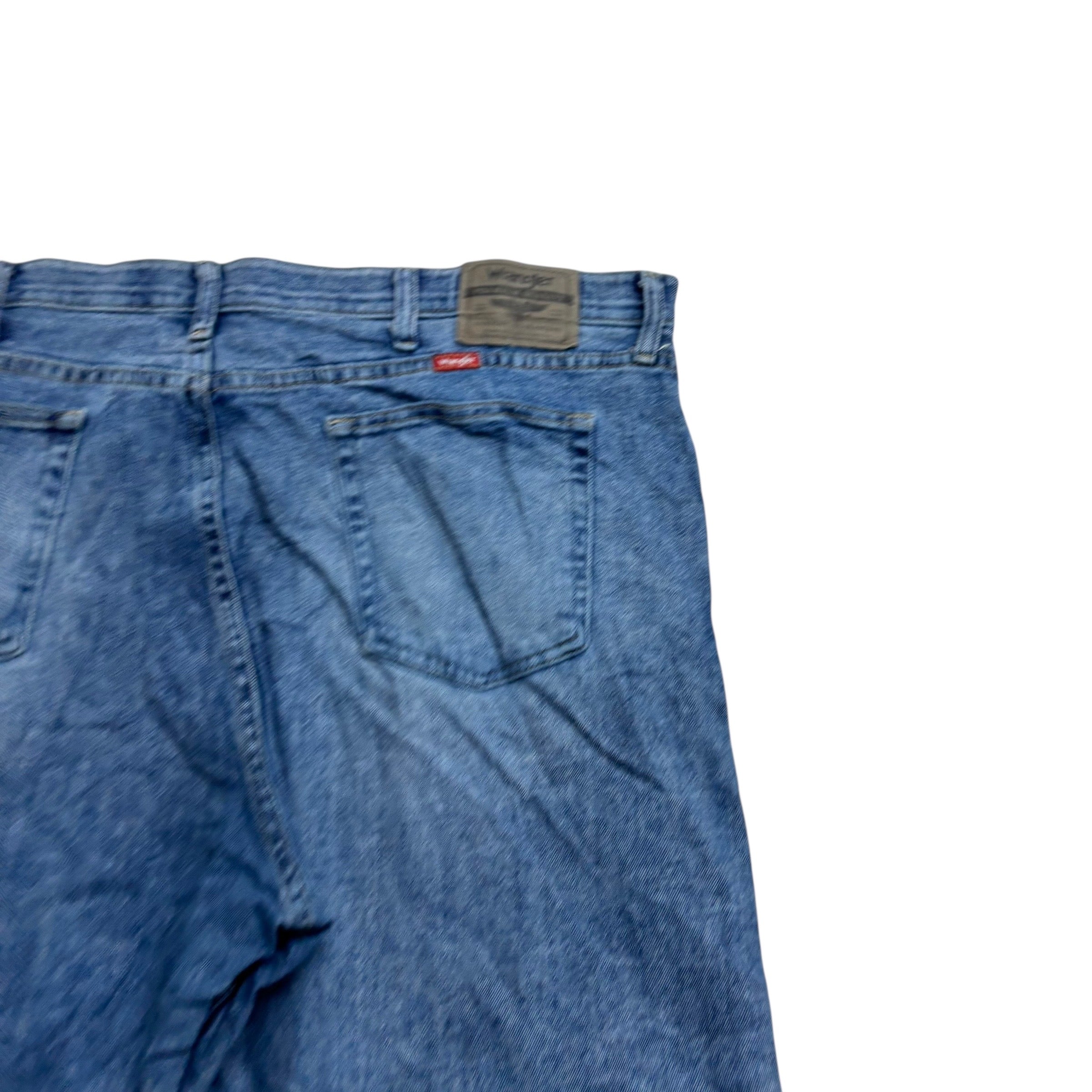 Wrangler Jeans W42 L30 Mens Mid Blue Relaxed Straight Fit Stretch Denim (E)