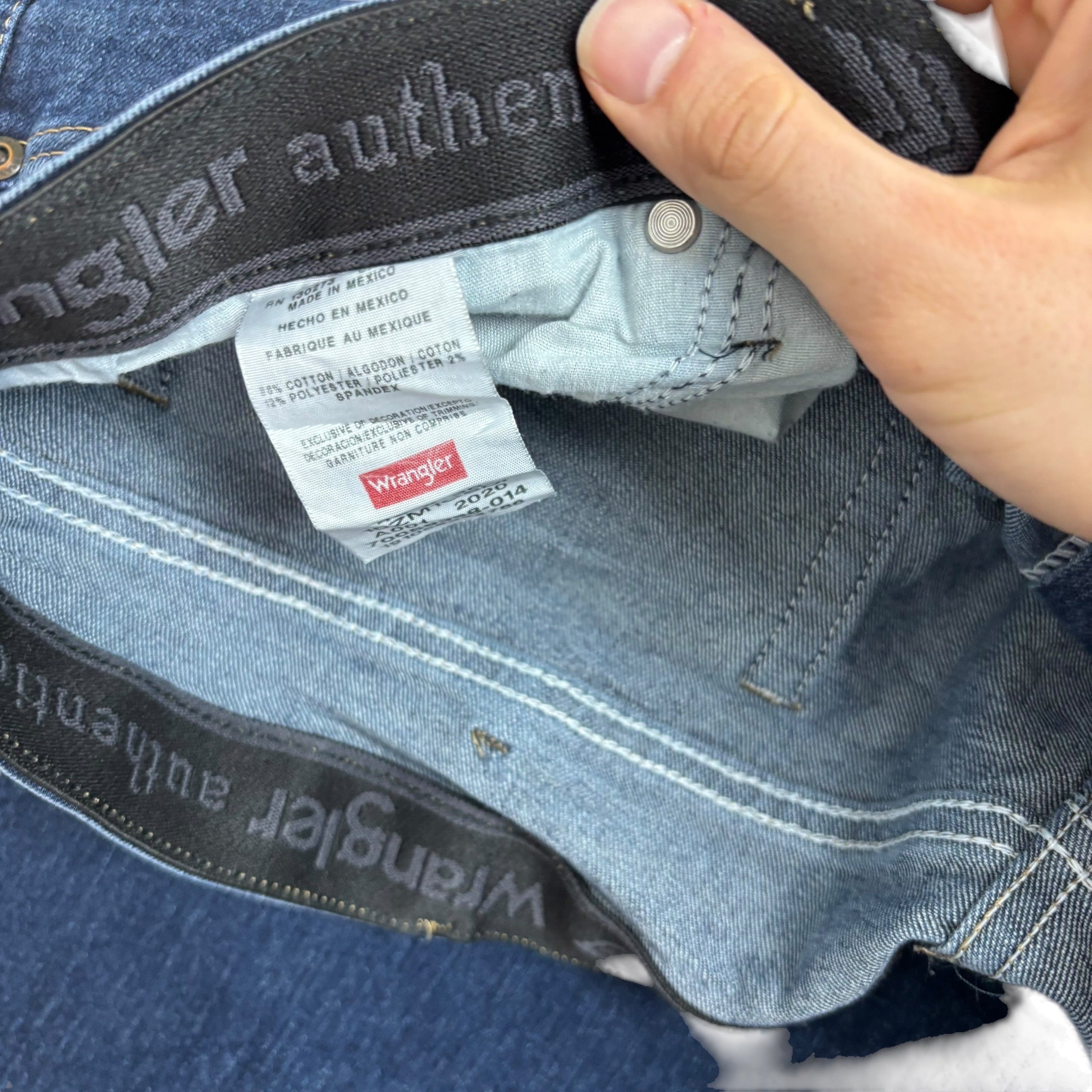 Wrangler Jeans W48 L30 Mens Dark Blue Regular Straight Fit Stretch Denim (E)