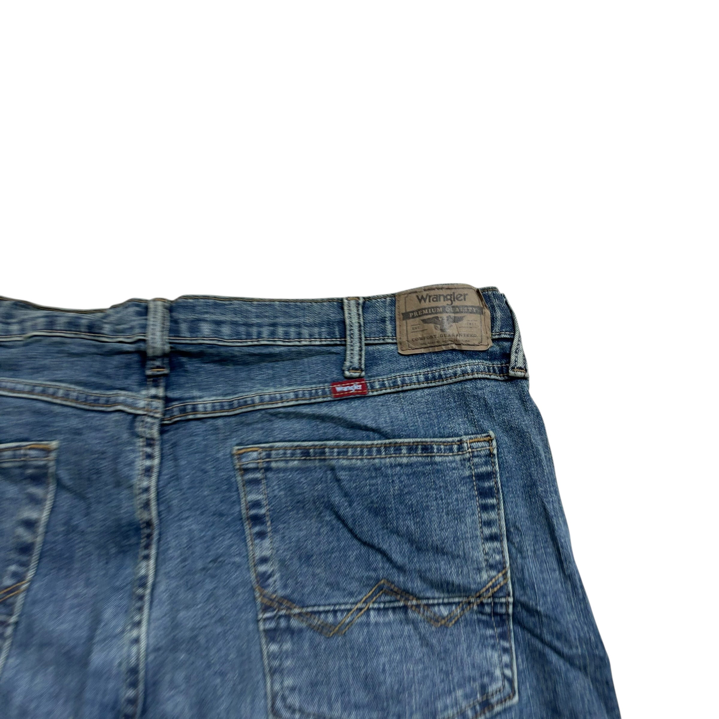 Wrangler Jeans W40 L30 Mens Mid Blue Relaxed Bootcut Fit Stretch Denim (E)
