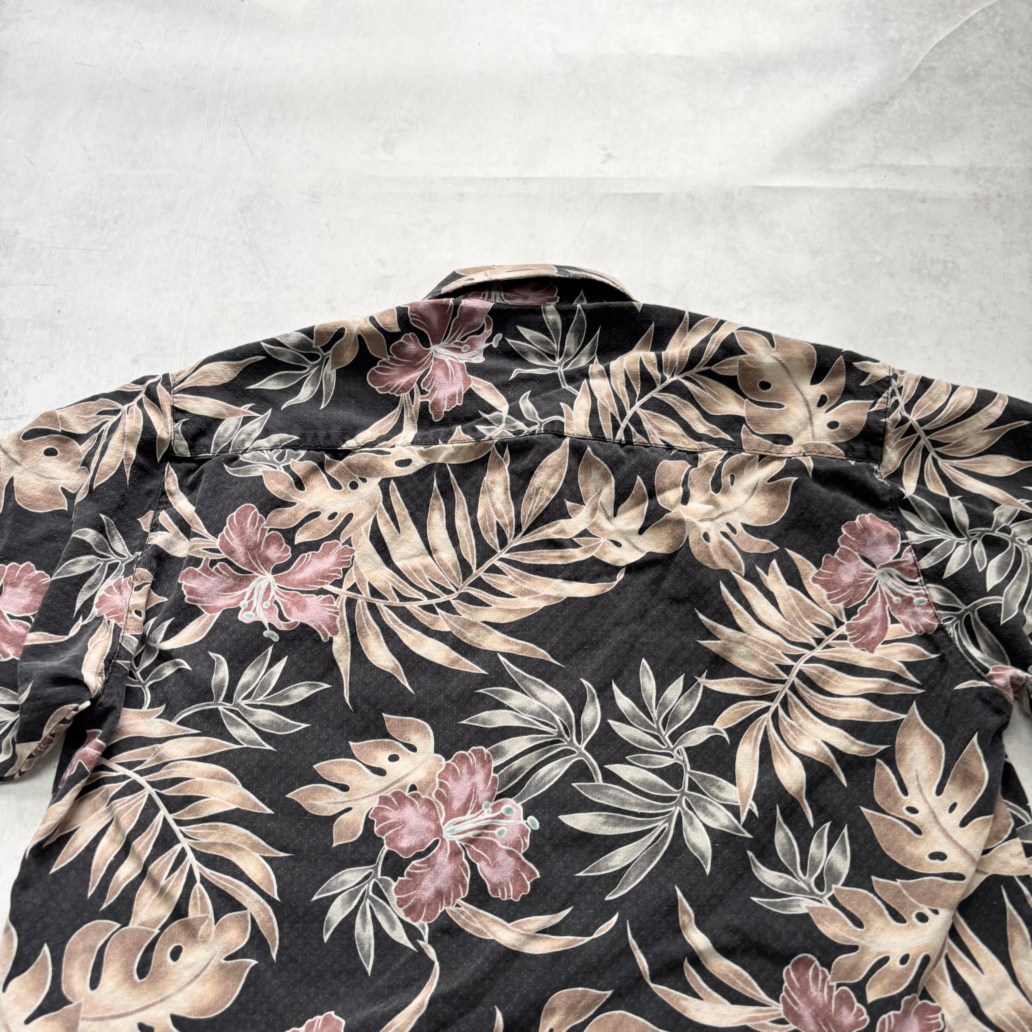 Vintage Hawaiian Shirt Mens Medium Black Floral Aloha Short Sleeve Silk (E)