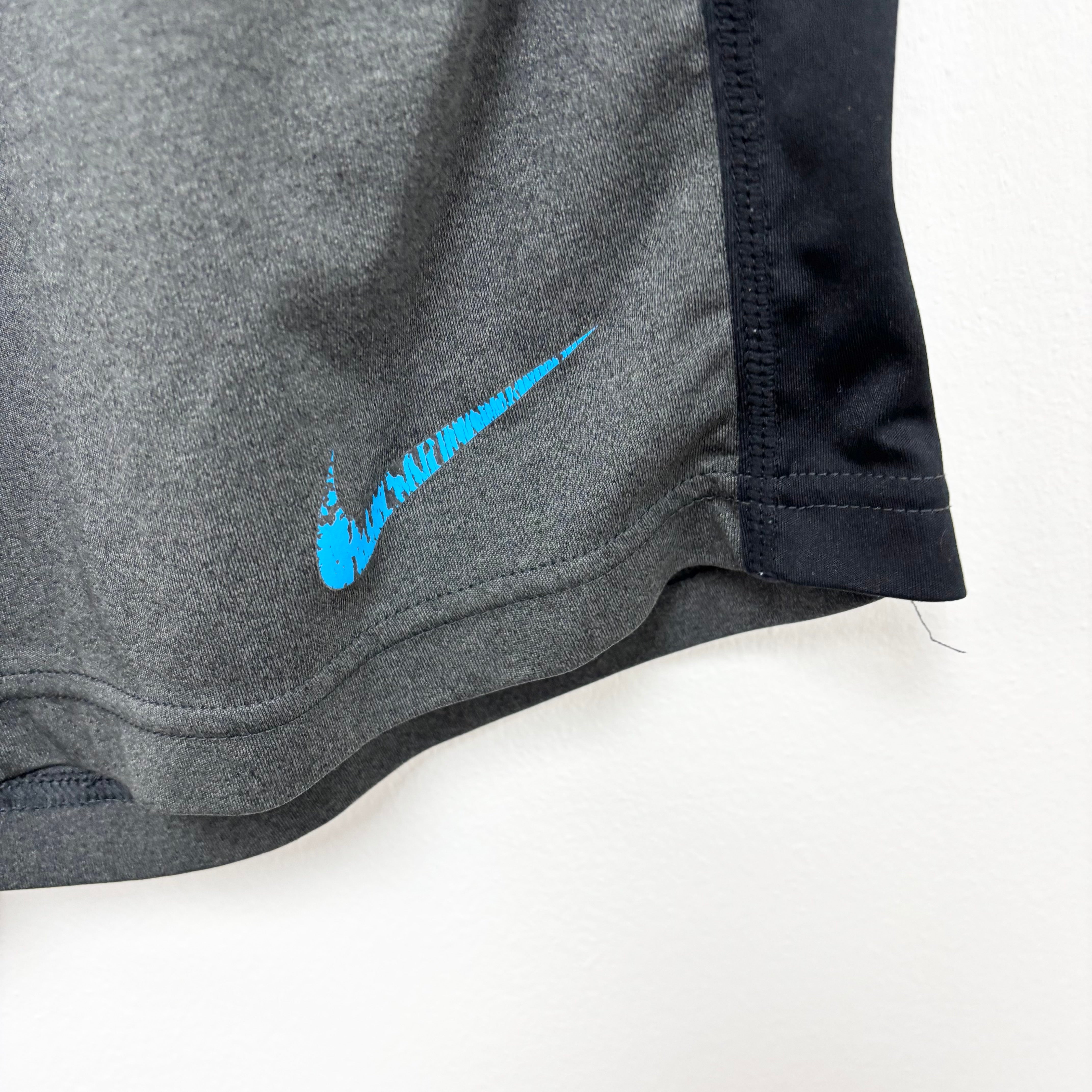 Nike Shorts Mens Small Grey Dri Fit Running Sports Gym Athletic Pockets (E)