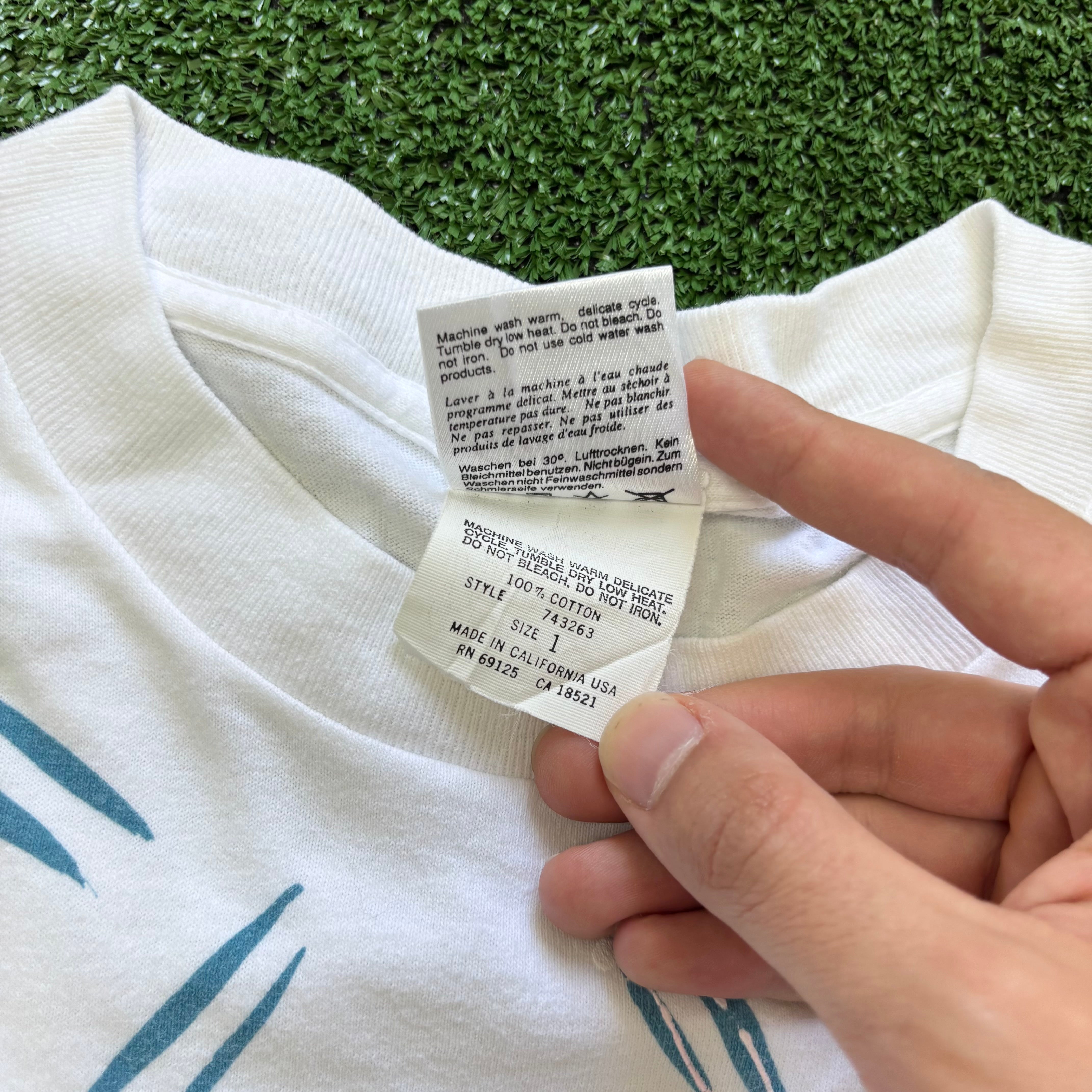 Vintage T Shirt Mens Large White Single Stitch Graphic Print 90s Art (E)