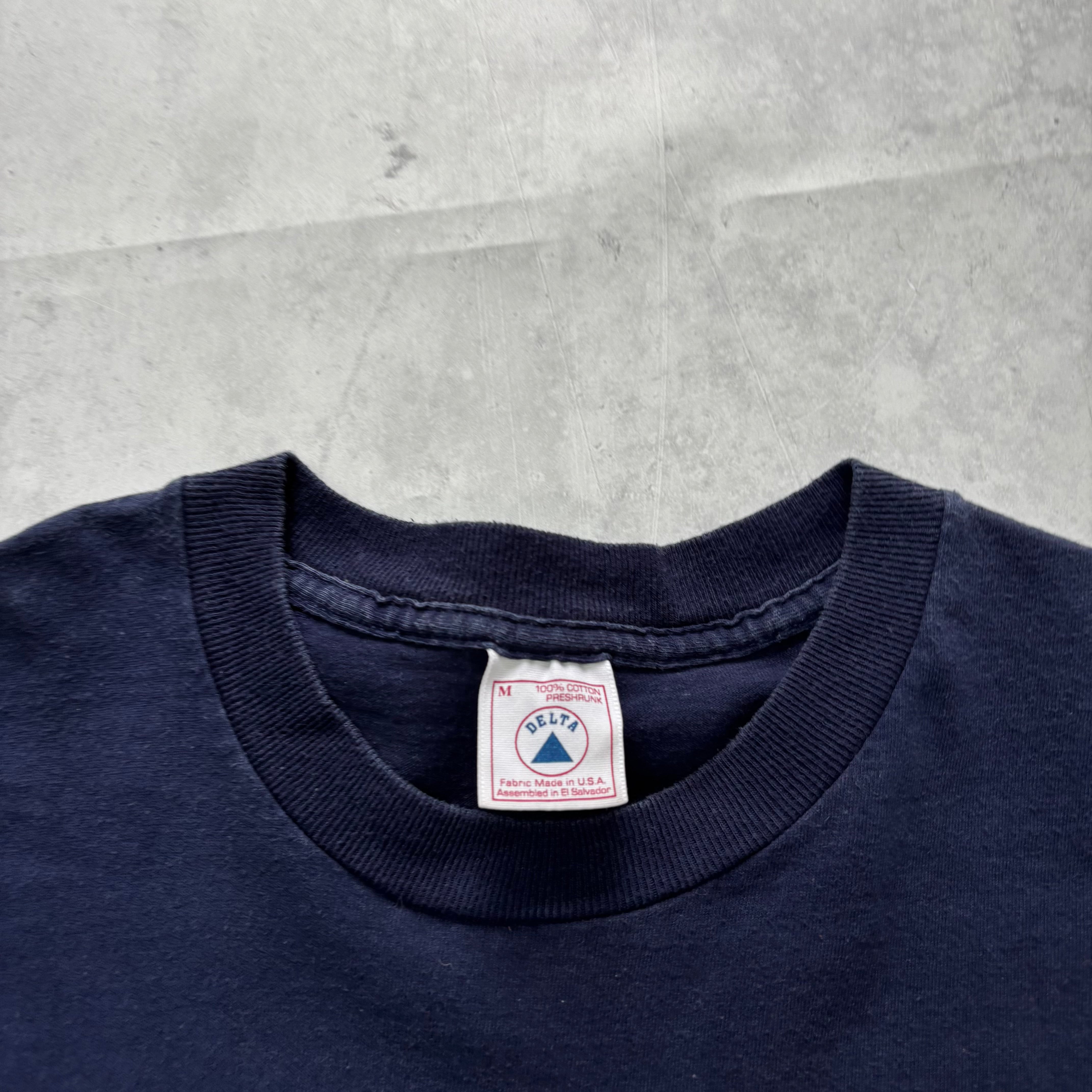 Vintage T Shirt Mens Medium Navy Blue Single Stitch Graphic Print 90s College (E)