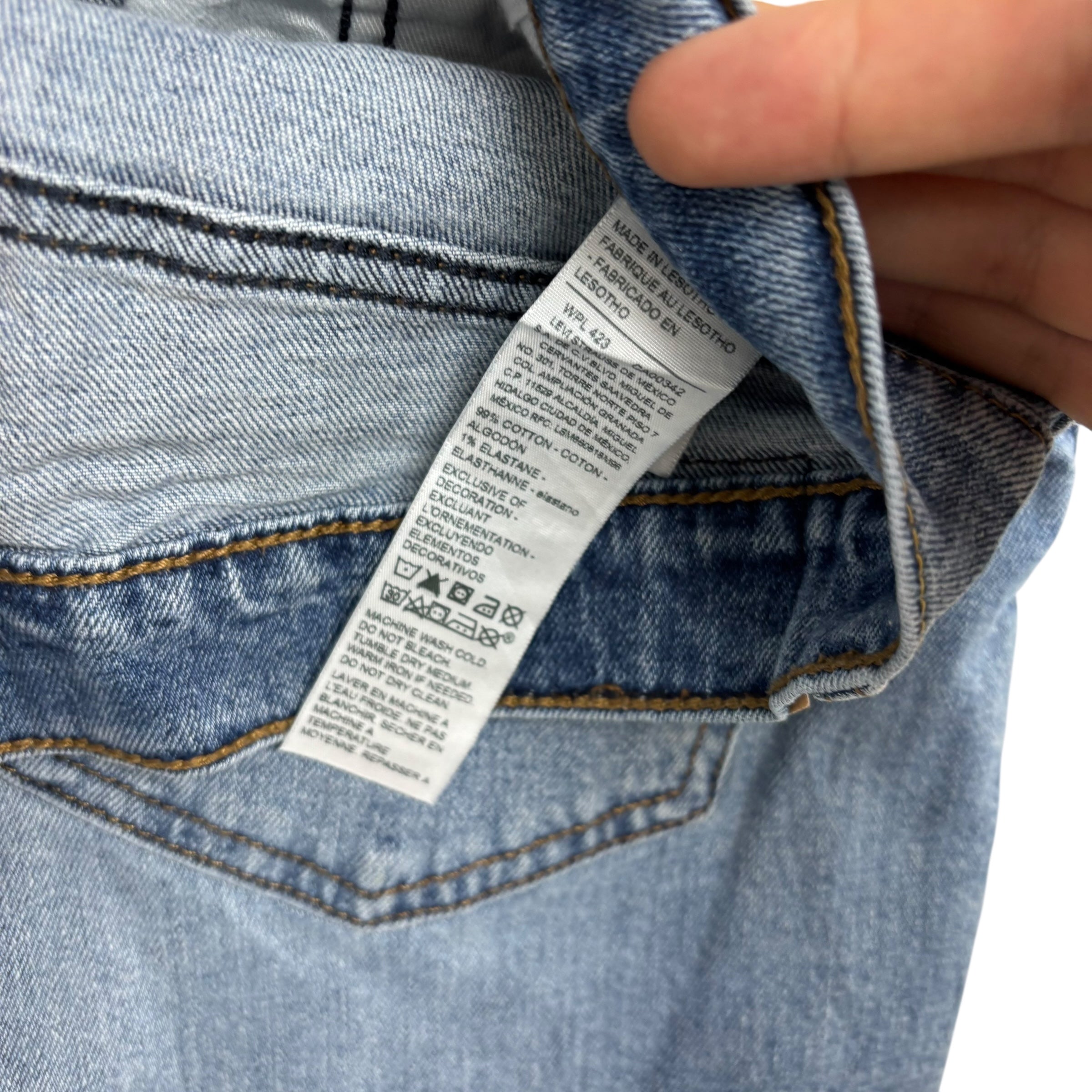 Levis Denizen Jeans W32 L30 Mens Light Blue Relaxed Straight Stretch Denim