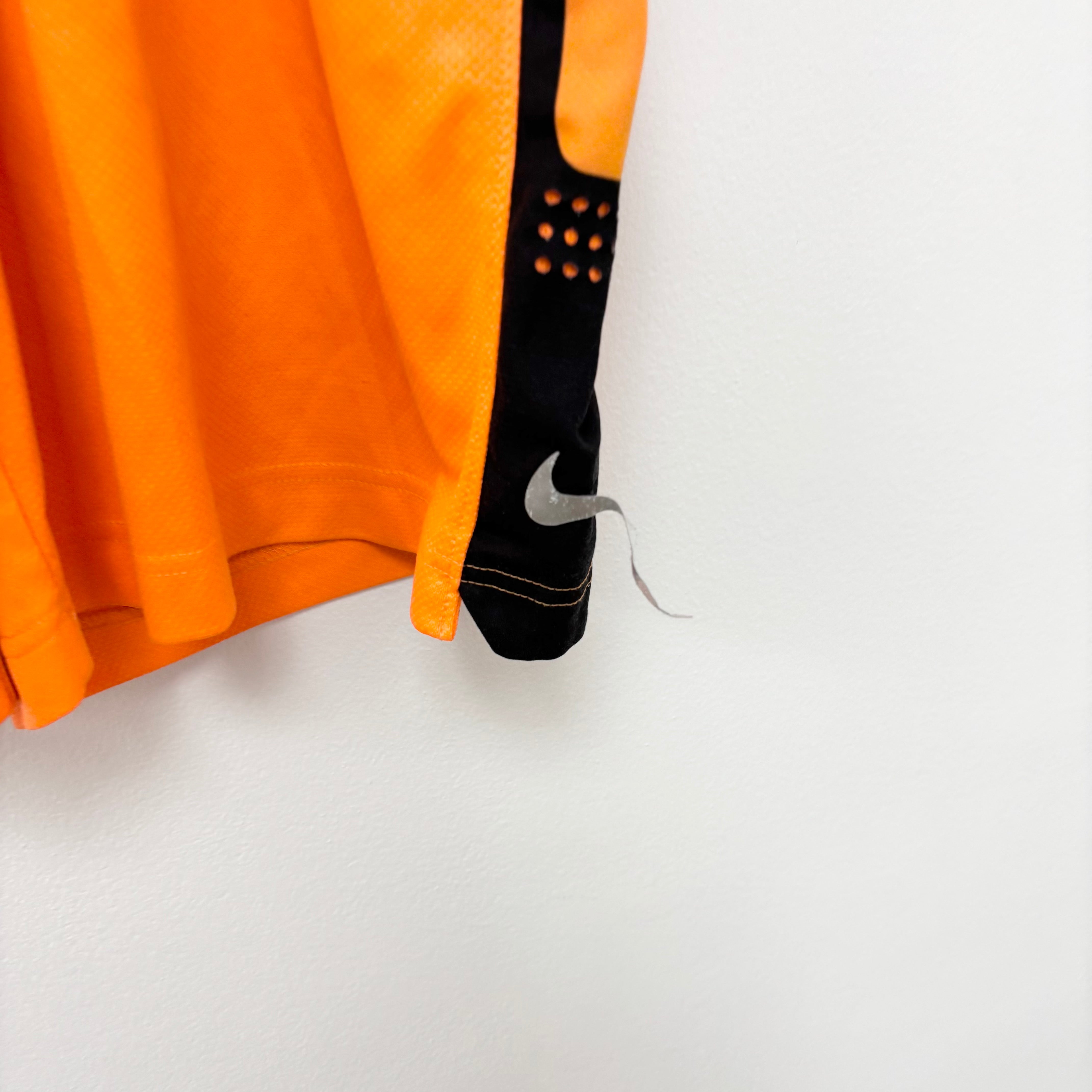 Nike Shorts Mens Medium Orange Dri Fit Running Sports Gym Athletic Pockets (F)