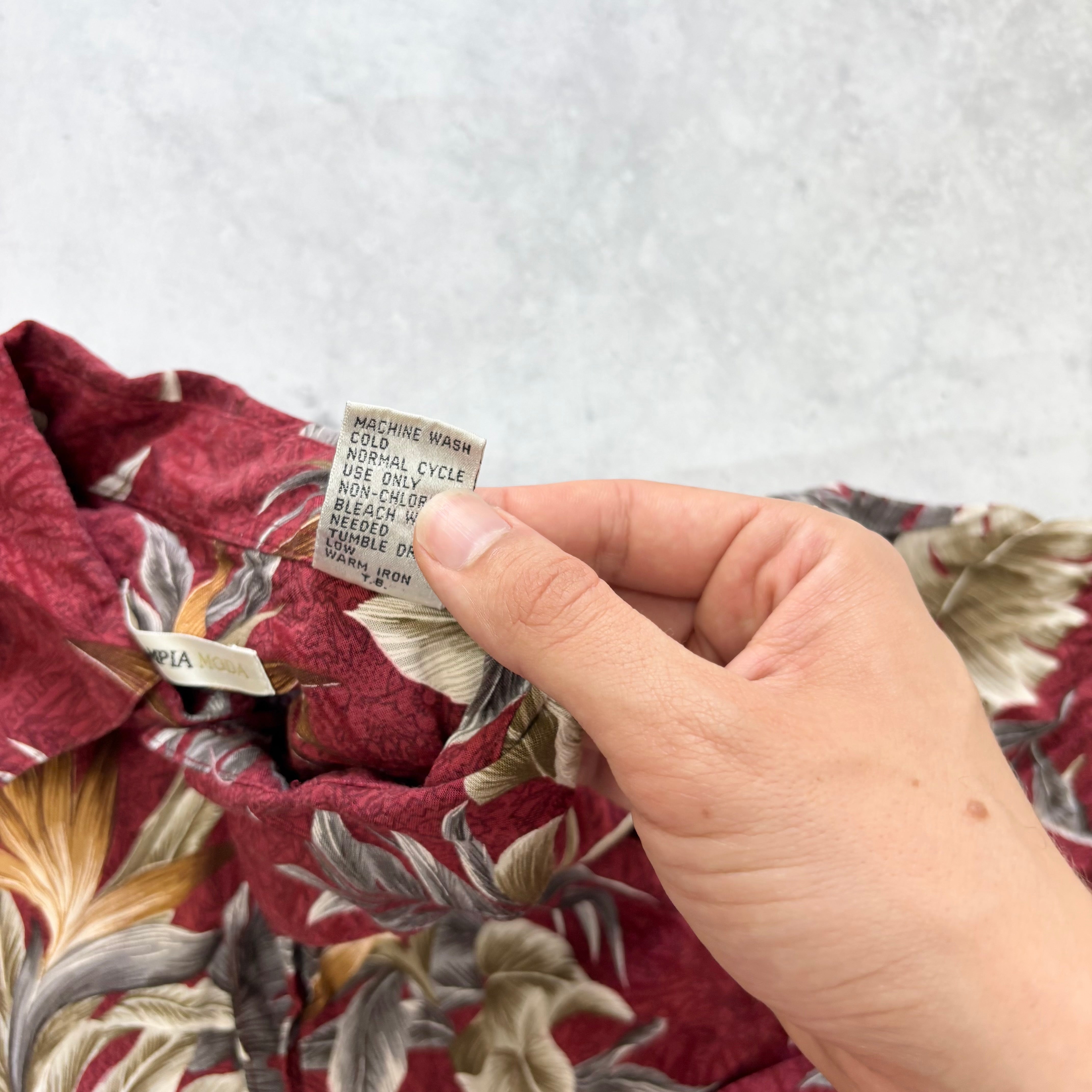 Vintage Hawaiian Shirt Mens Medium Red Floral Aloha Short Sleeve Rayon (E)