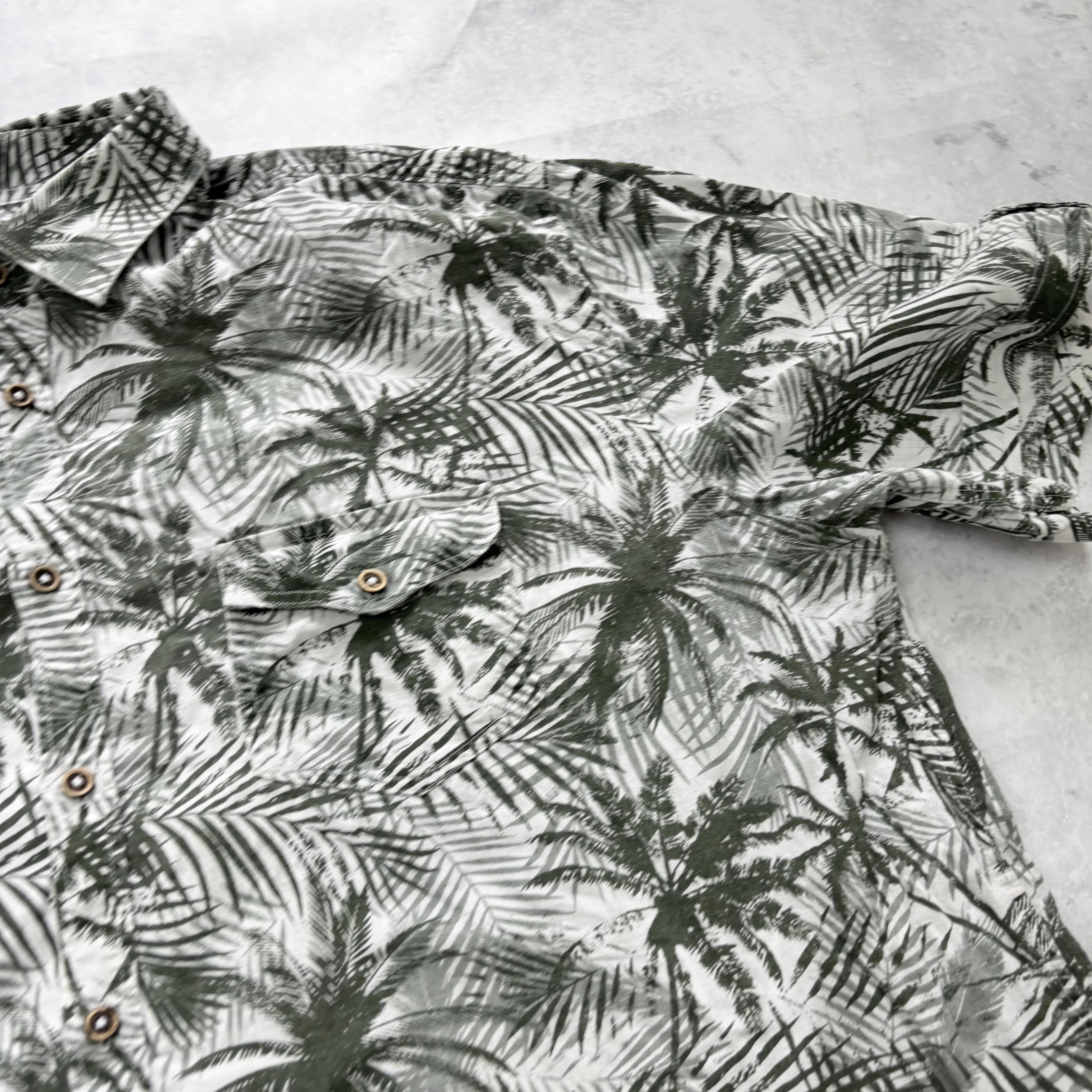 Hawaiian Shirt Mens XL Green White Floral Aloha Short Sleeve Cotton Linen (E)