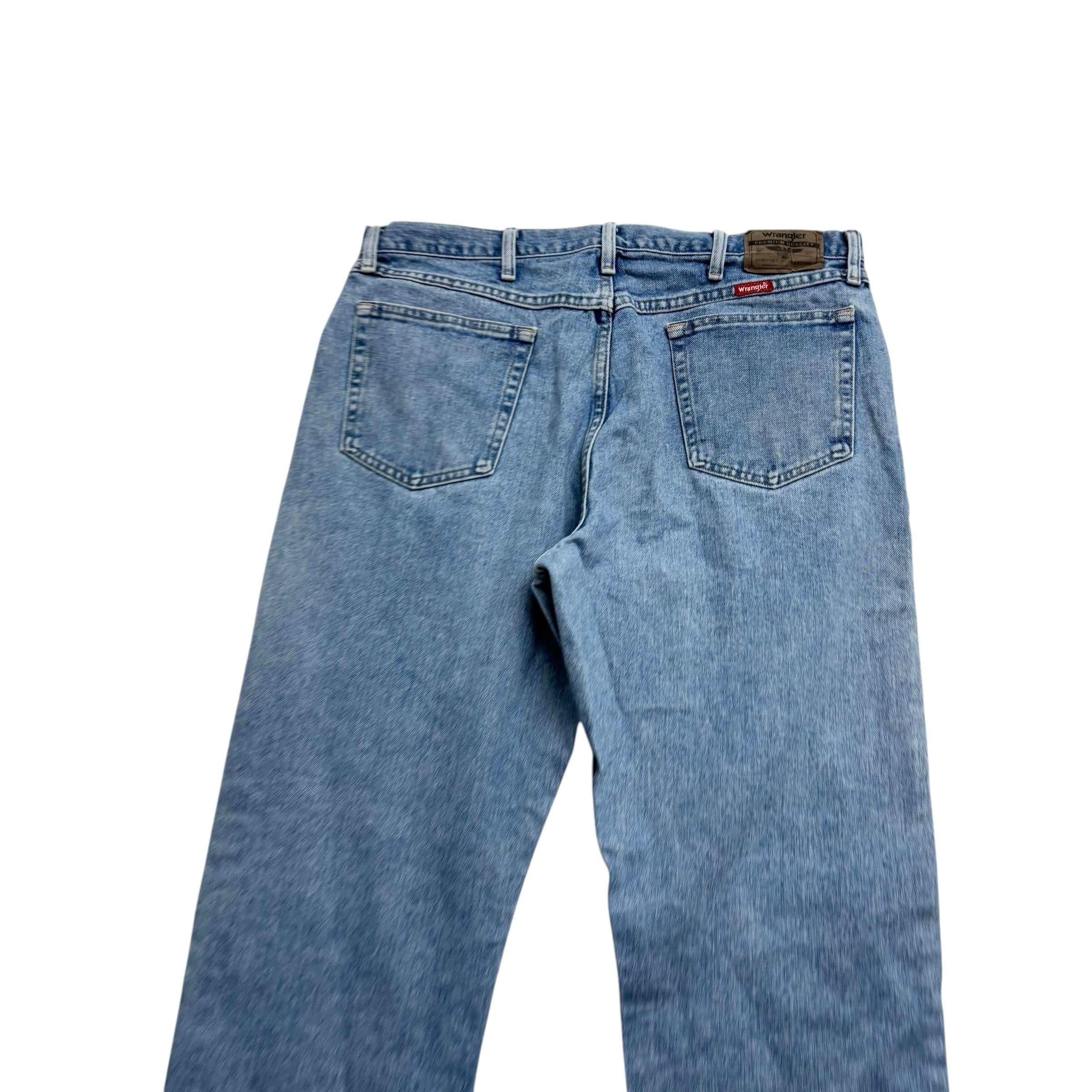 Wrangler Jeans W38 L30 Mens Light Blue Relaxed Straight Fit Denim (E)