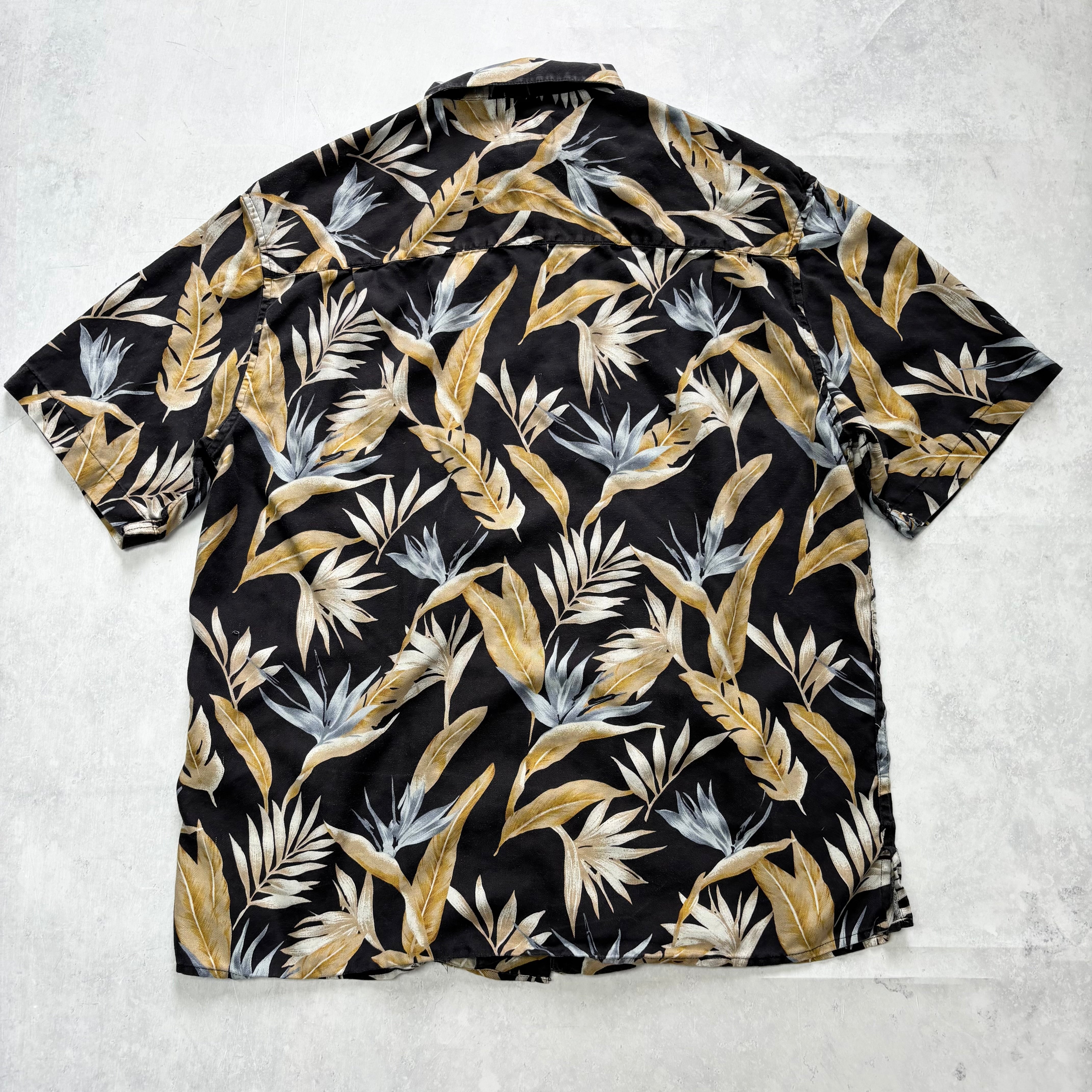Vintage Hawaiian Shirt Mens Medium Black Floral Aloha Short Sleeve Silk (E)