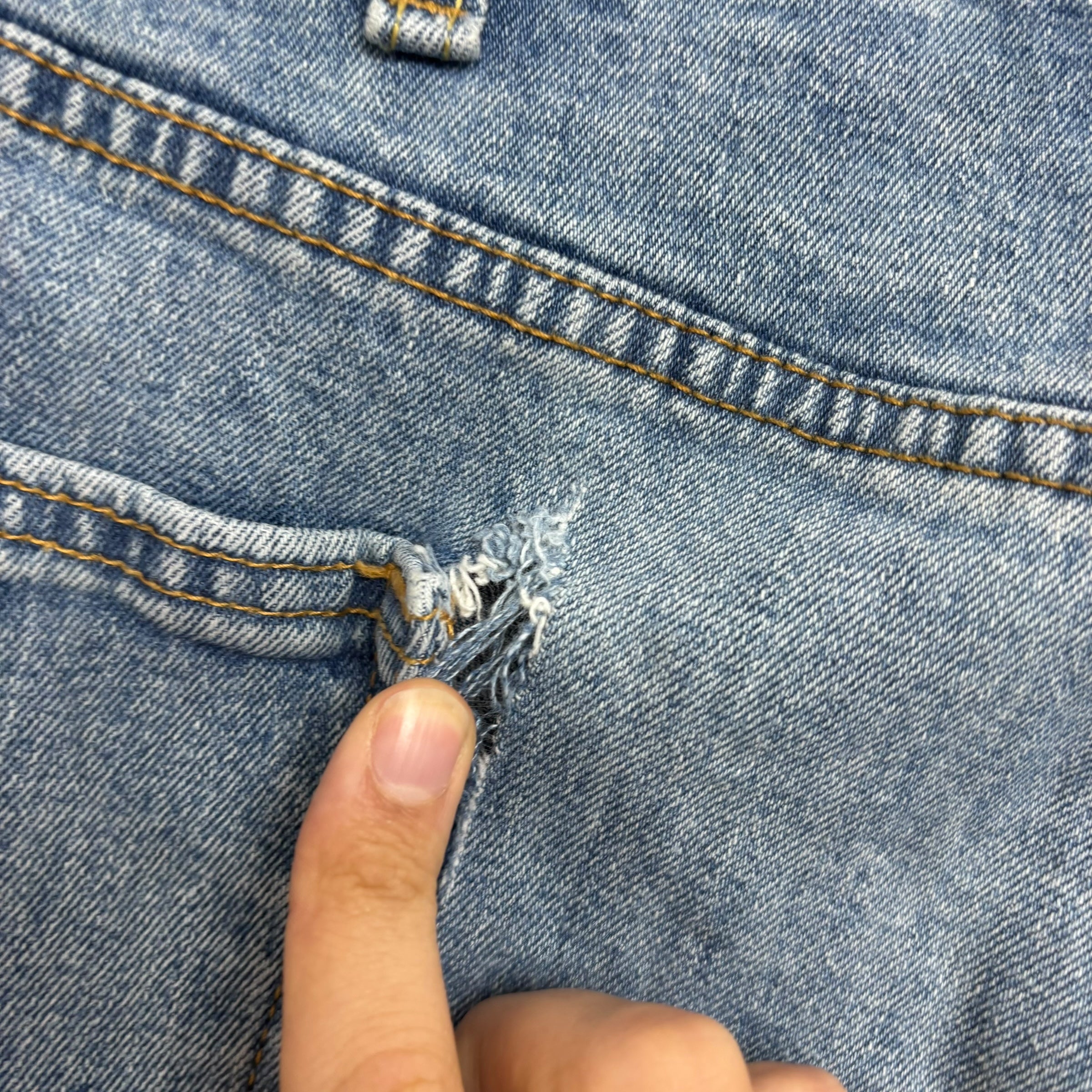 Levis 550 Jeans W44 L30 Mens Light Blue Baggy Relaxed Straight Stretch Denim (F)