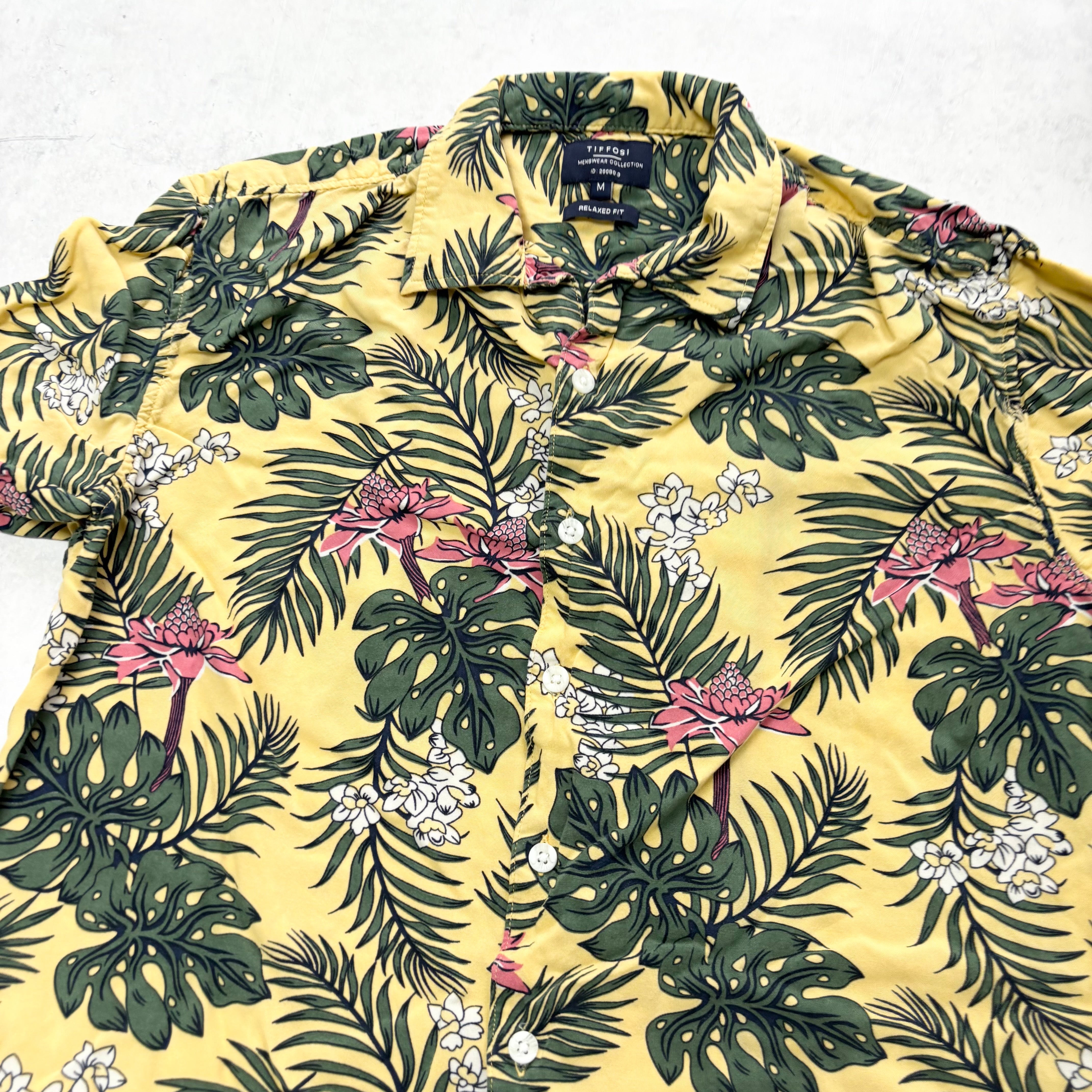 Hawaiian Shirt Mens Small Yellow Floral Aloha Short Sleeve Viscose (E)