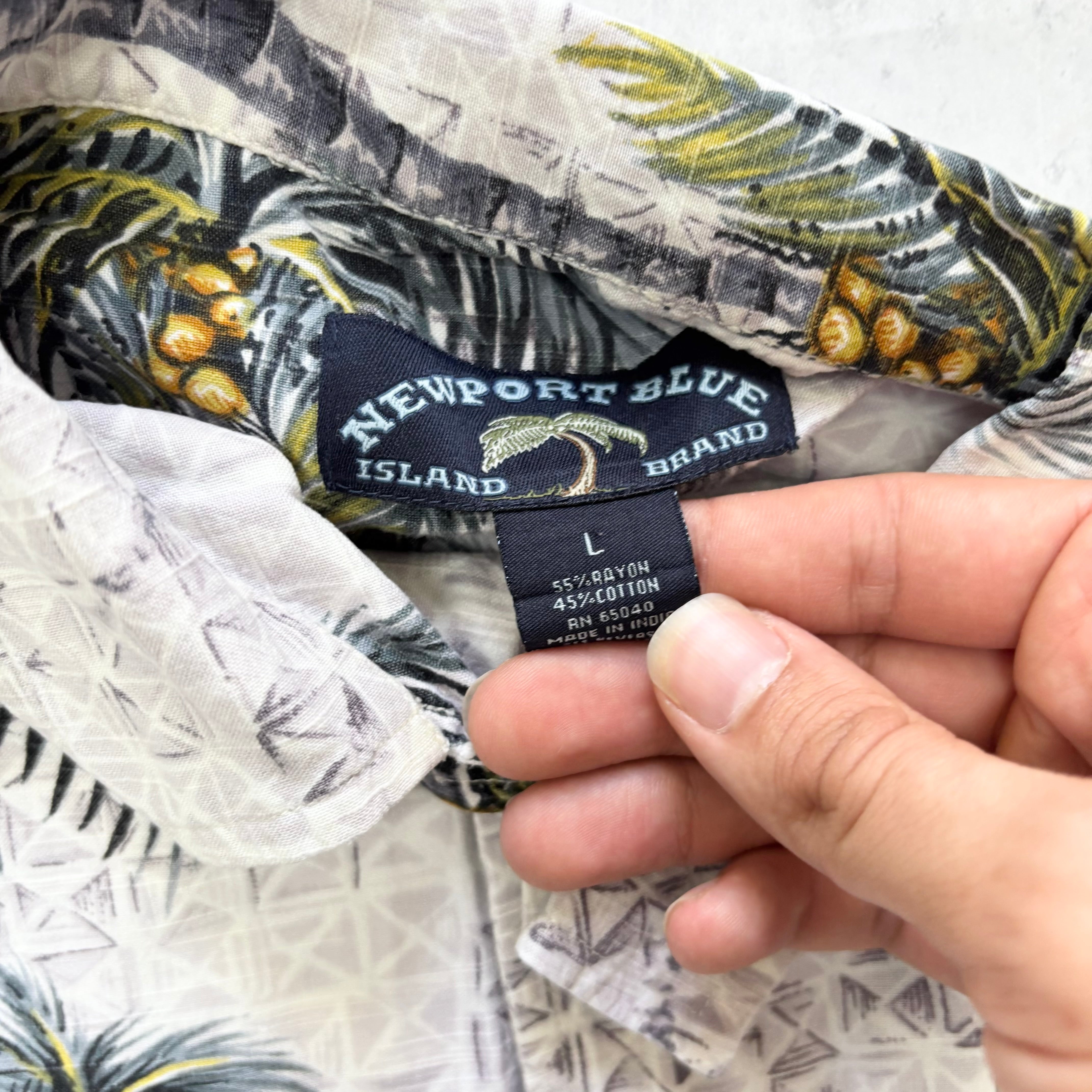 Vintage Hawaiian Shirt Mens Large Floral Aloha Short Sleeve Rayon Blend (E)