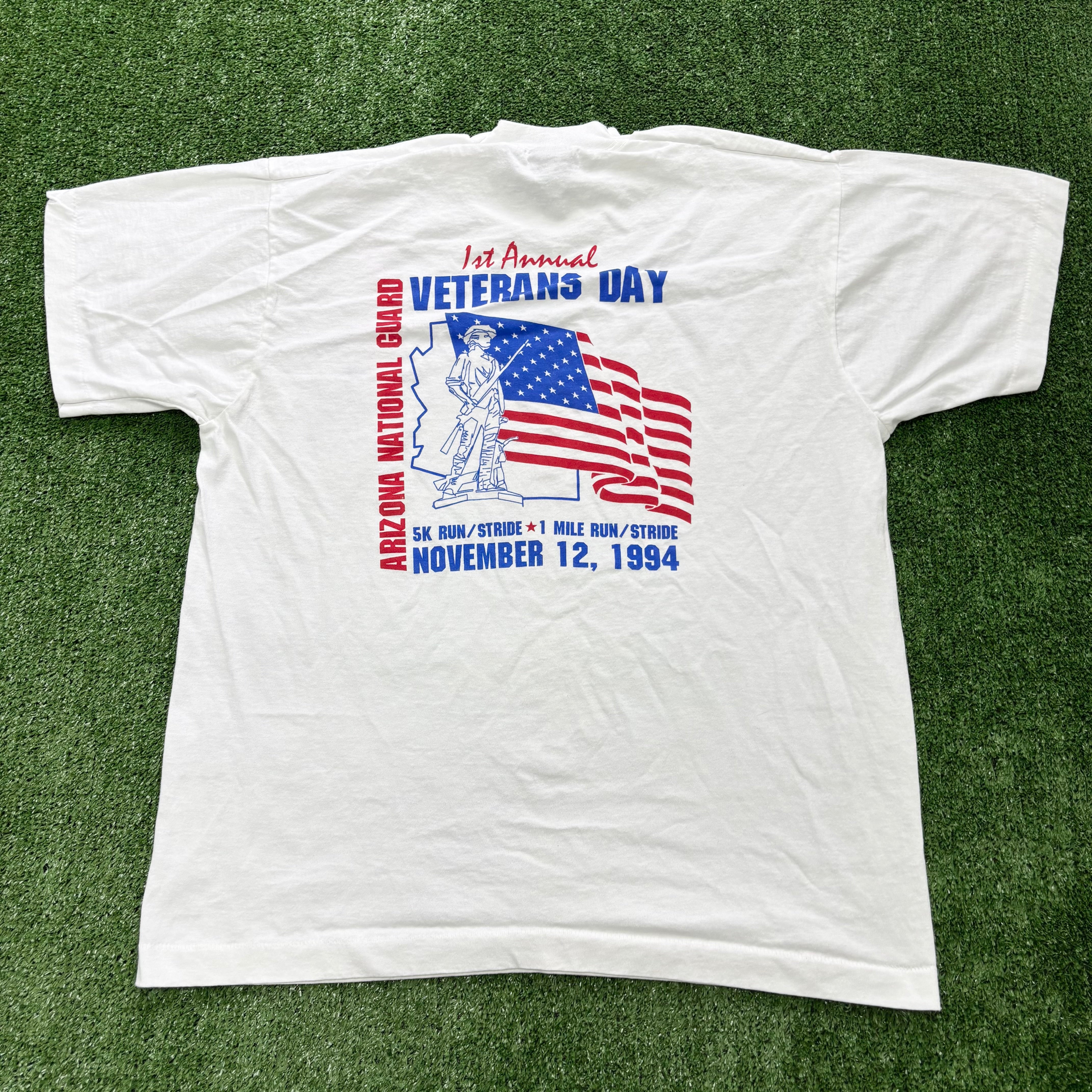 Vintage T Shirt Mens Medium White Single Stitch Graphic Print 90s USA (E)