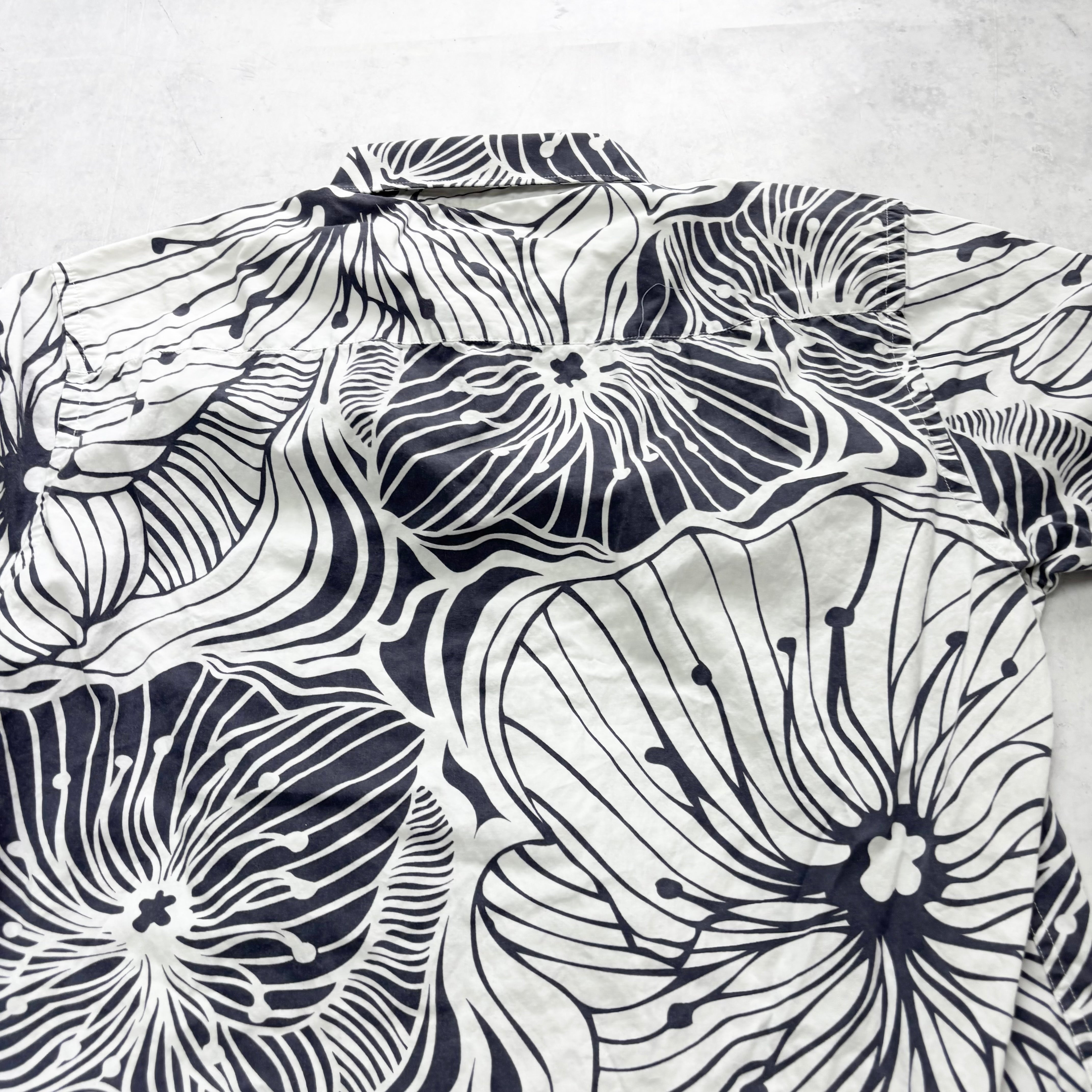 Hawaiian Shirt Mens Medium White Blue Floral Aloha Short Sleeve Cotton (E)