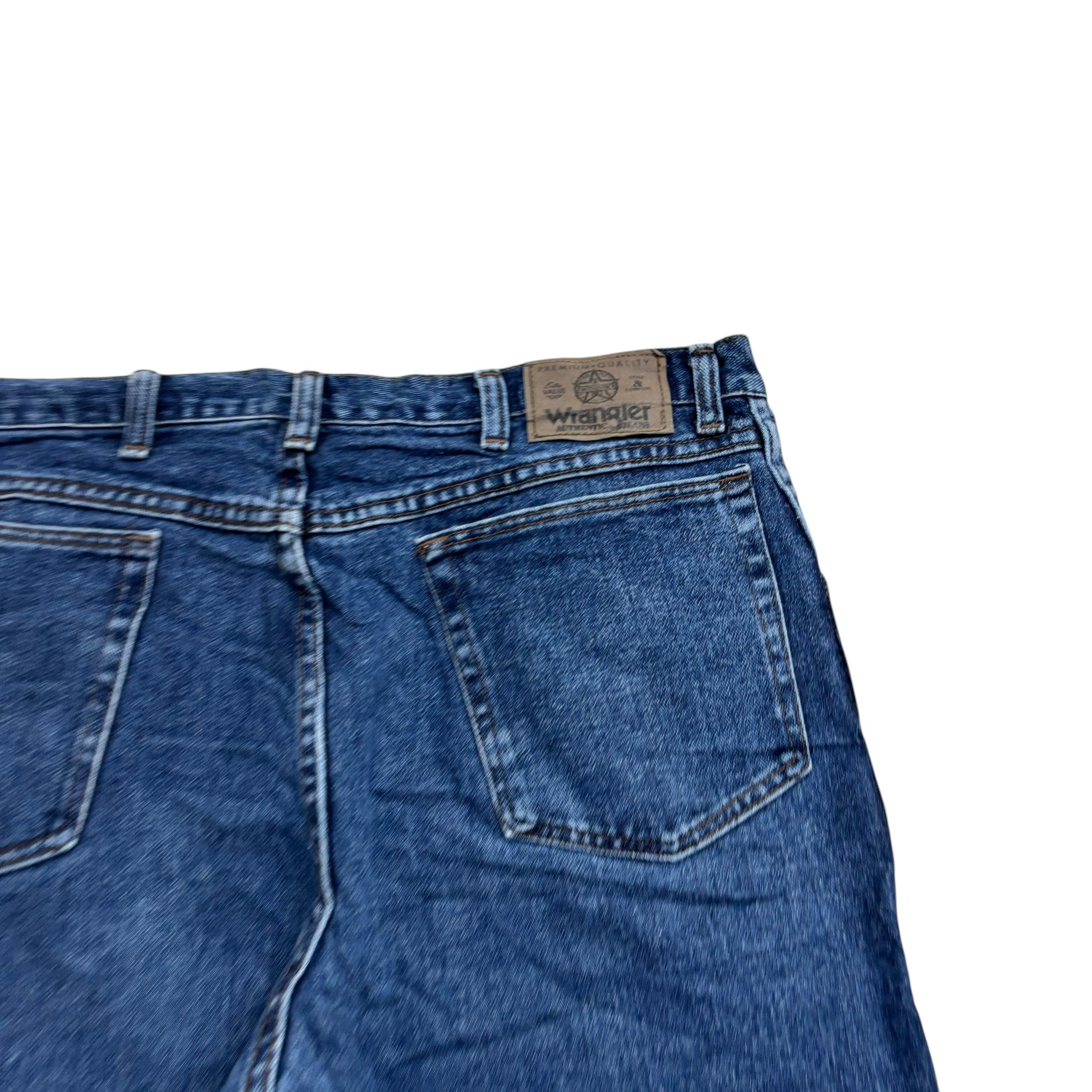 Wrangler Jeans W36 L30 Mens Mid Blue Relaxed Taper Fit Made In USA Vintage (E)