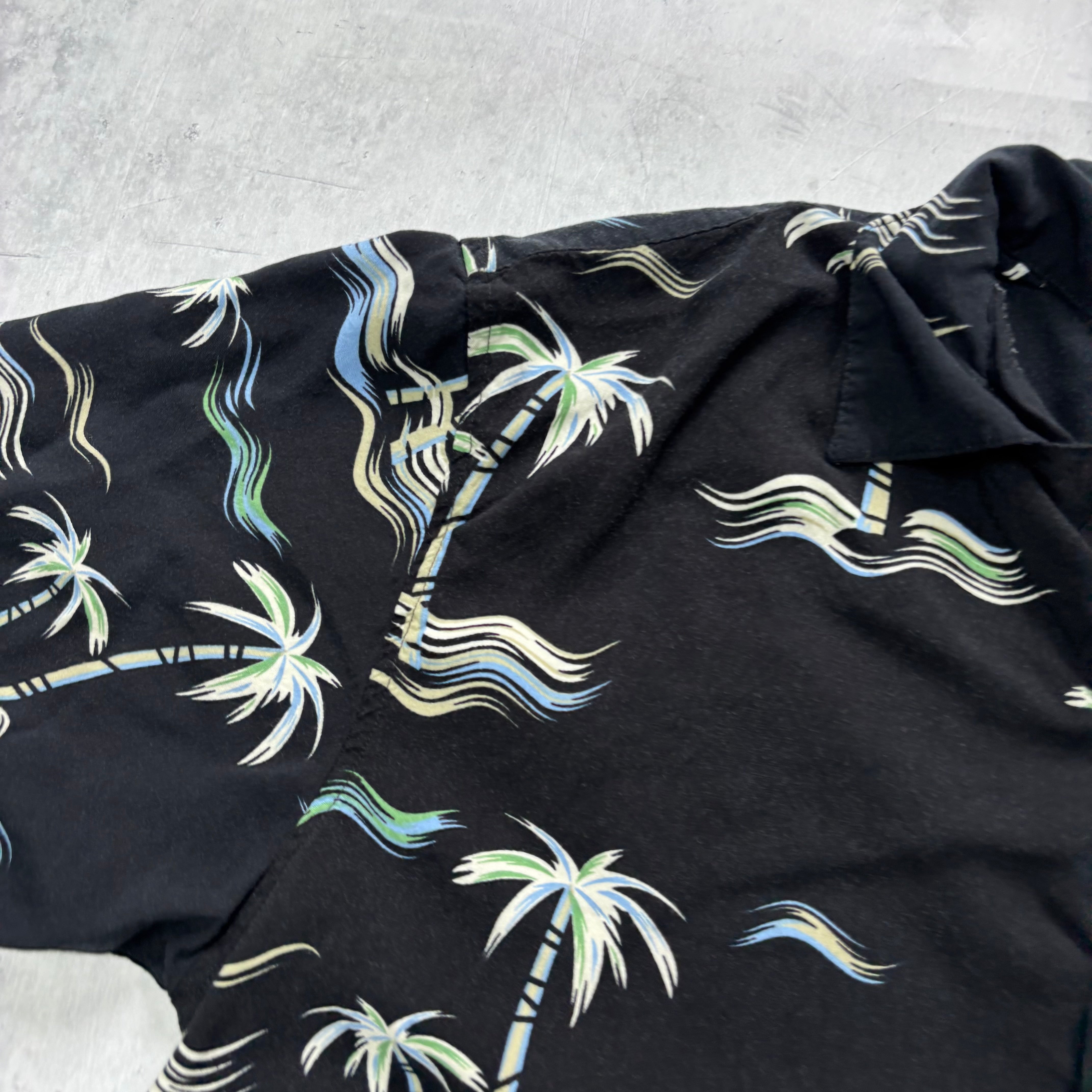 Vintage Hawaiian Shirt Mens Medium Black Aloha Floral Short Sleeve Rayon (E)