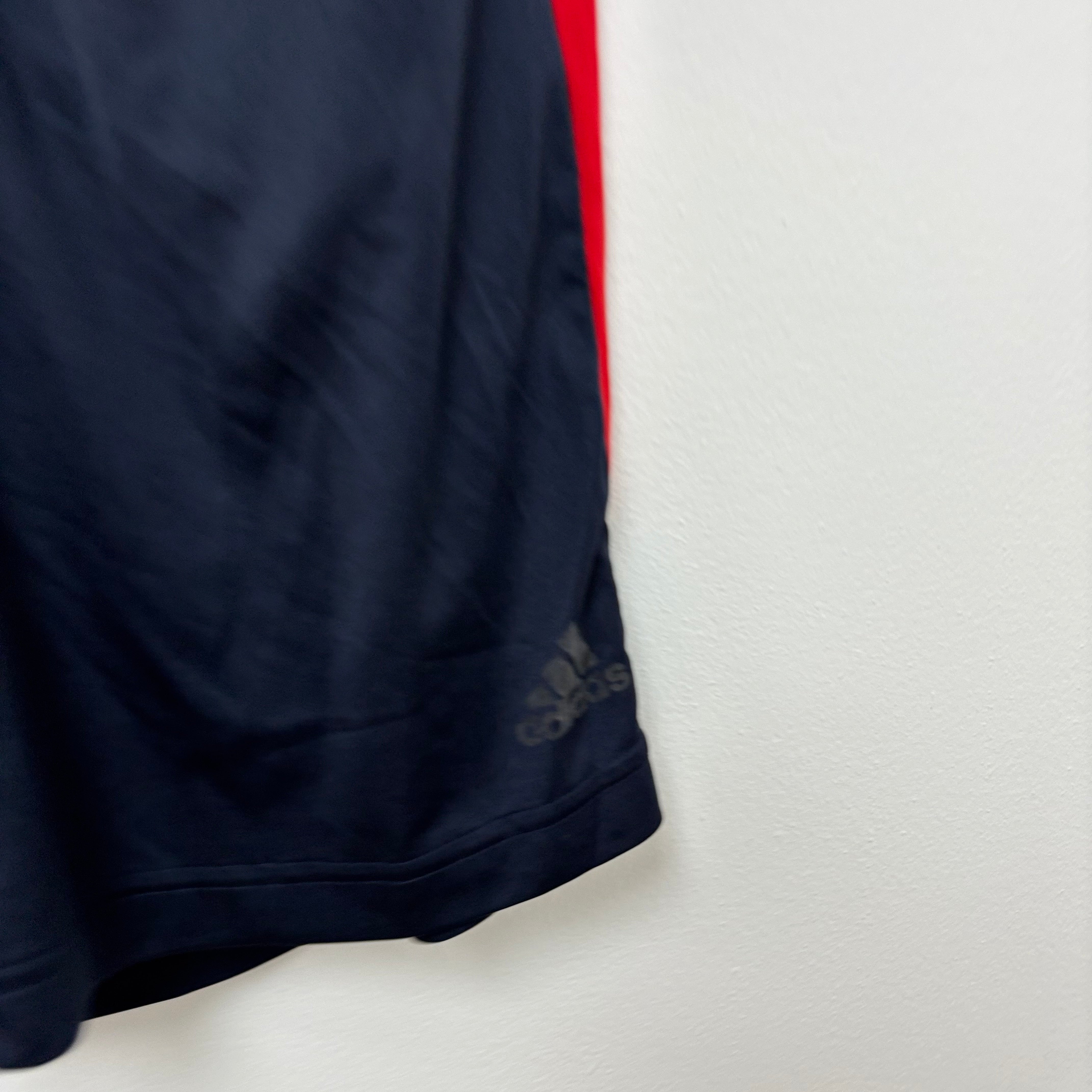 Adidas Shorts Mens Medium Navy Blue Sports Running Gym Athletic Pockets (E)