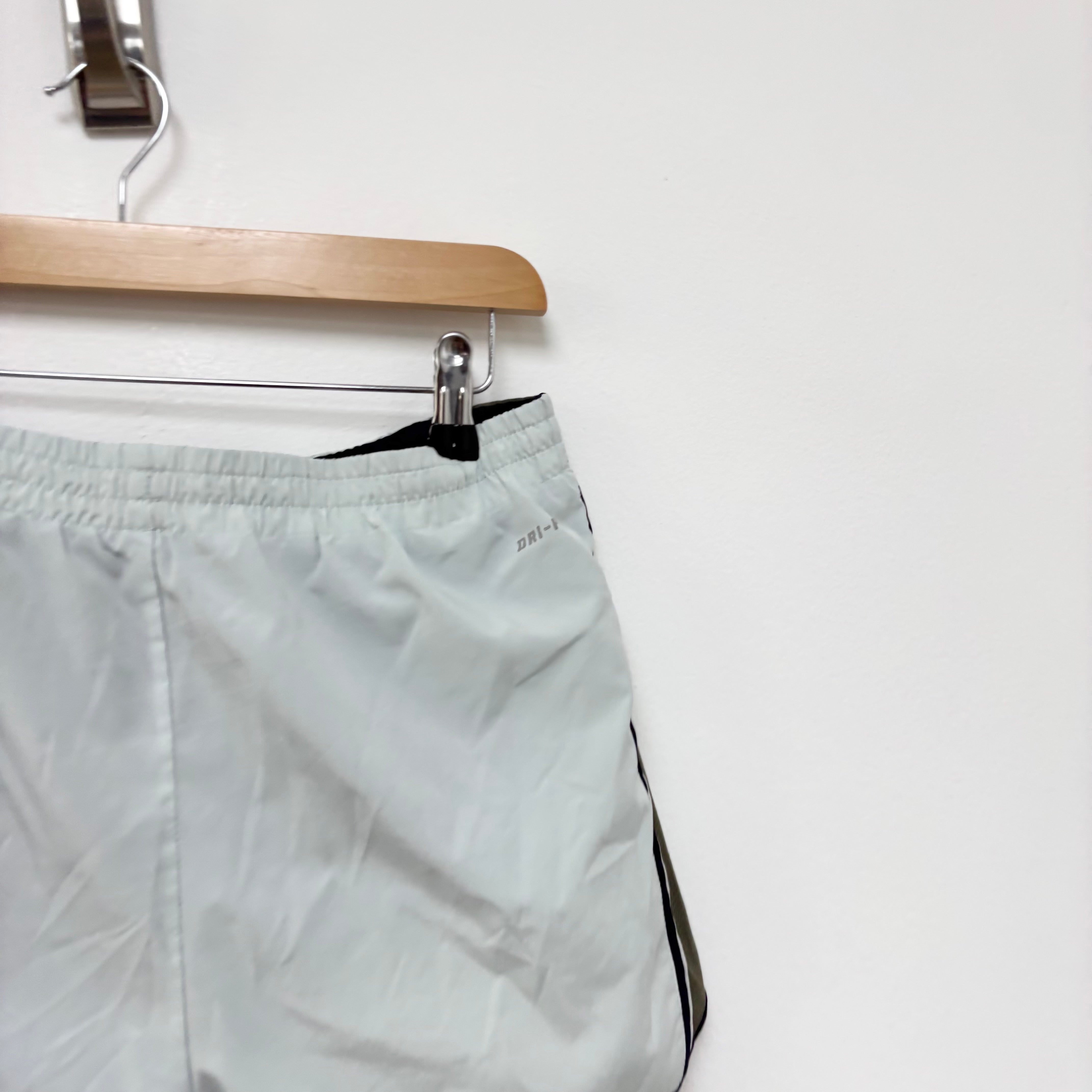 Nike Shorts Womens Medium Blue Dri Fit Running Sports Gym Athletic (E)