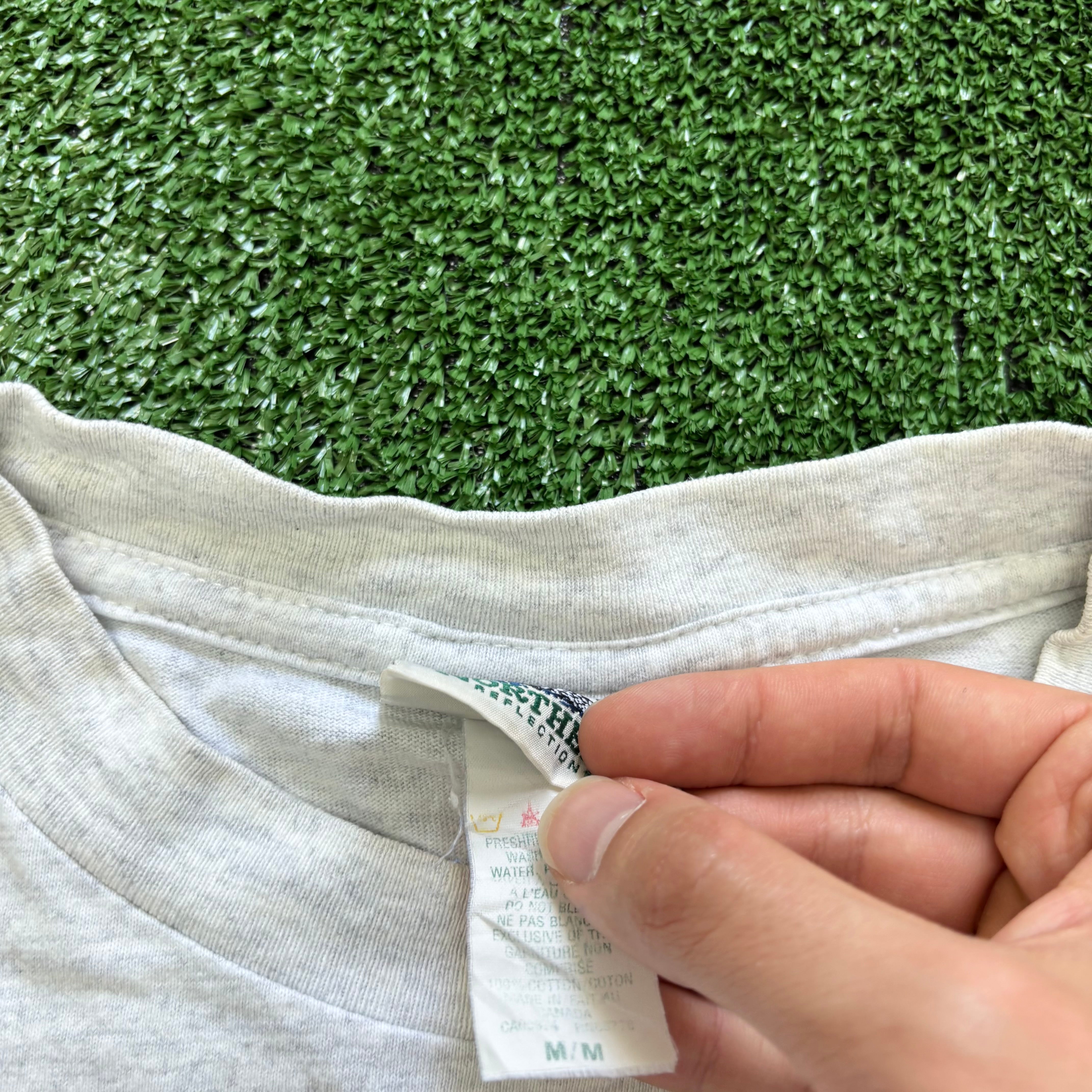 Vintage T Shirt Mens Small Grey Single Stitch Graphic Print 90s Butterflys (E)