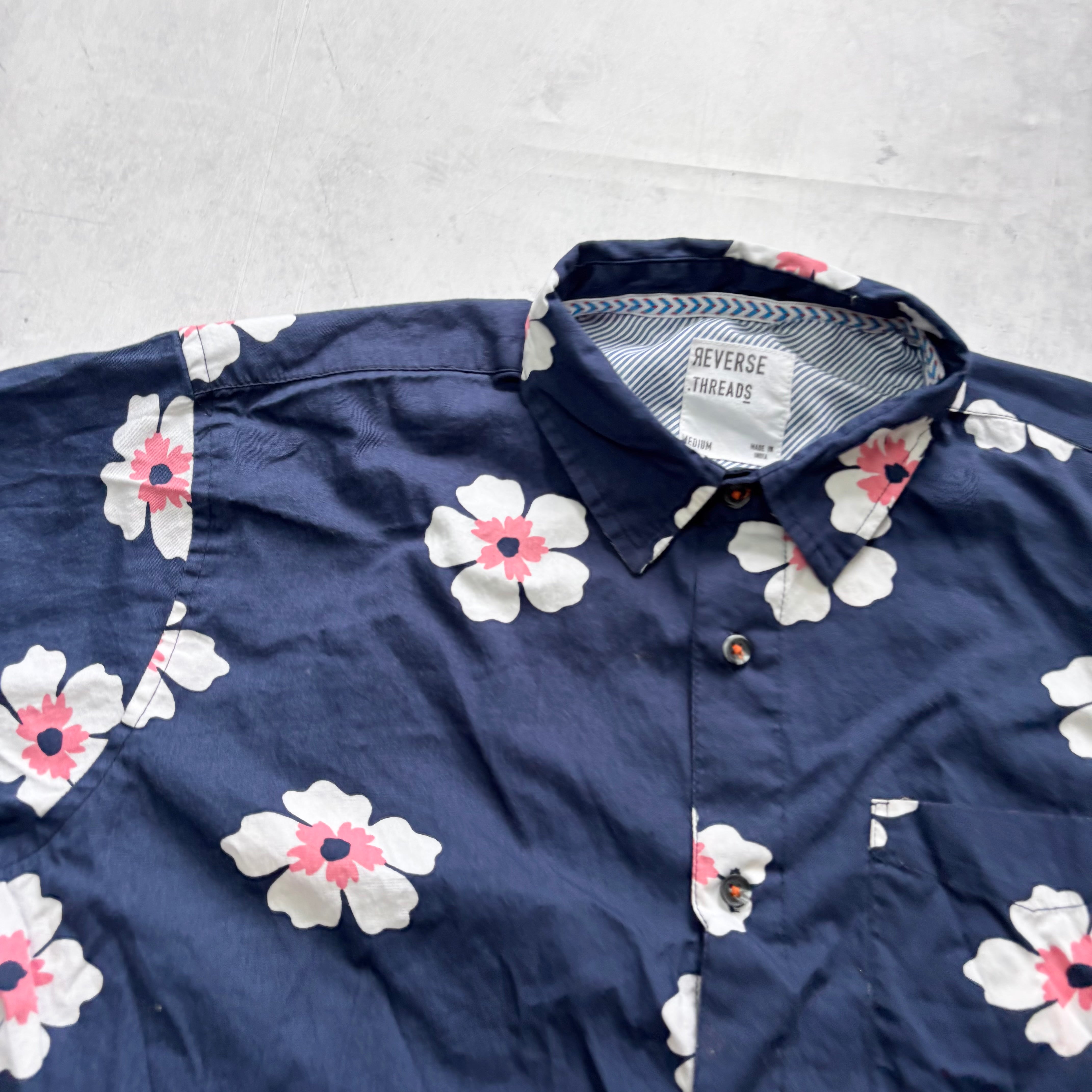 Hawaiian Shirt Mens Medium Navy Floral Aloha Short Sleeve Cotton Regular Fit (E)