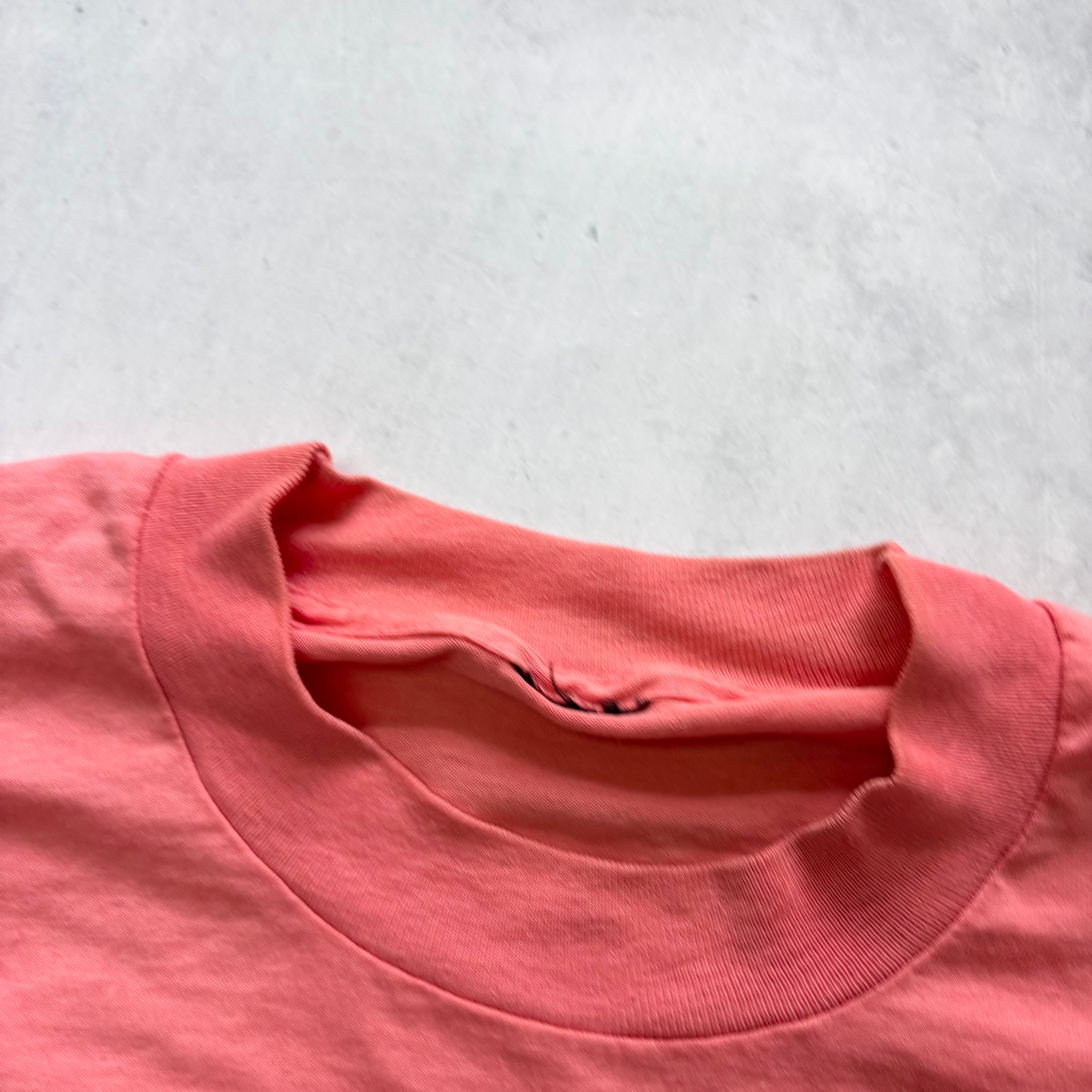 Vintage T Shirt Mens Small Peach Single Stitch Graphic Print 90s Tourist