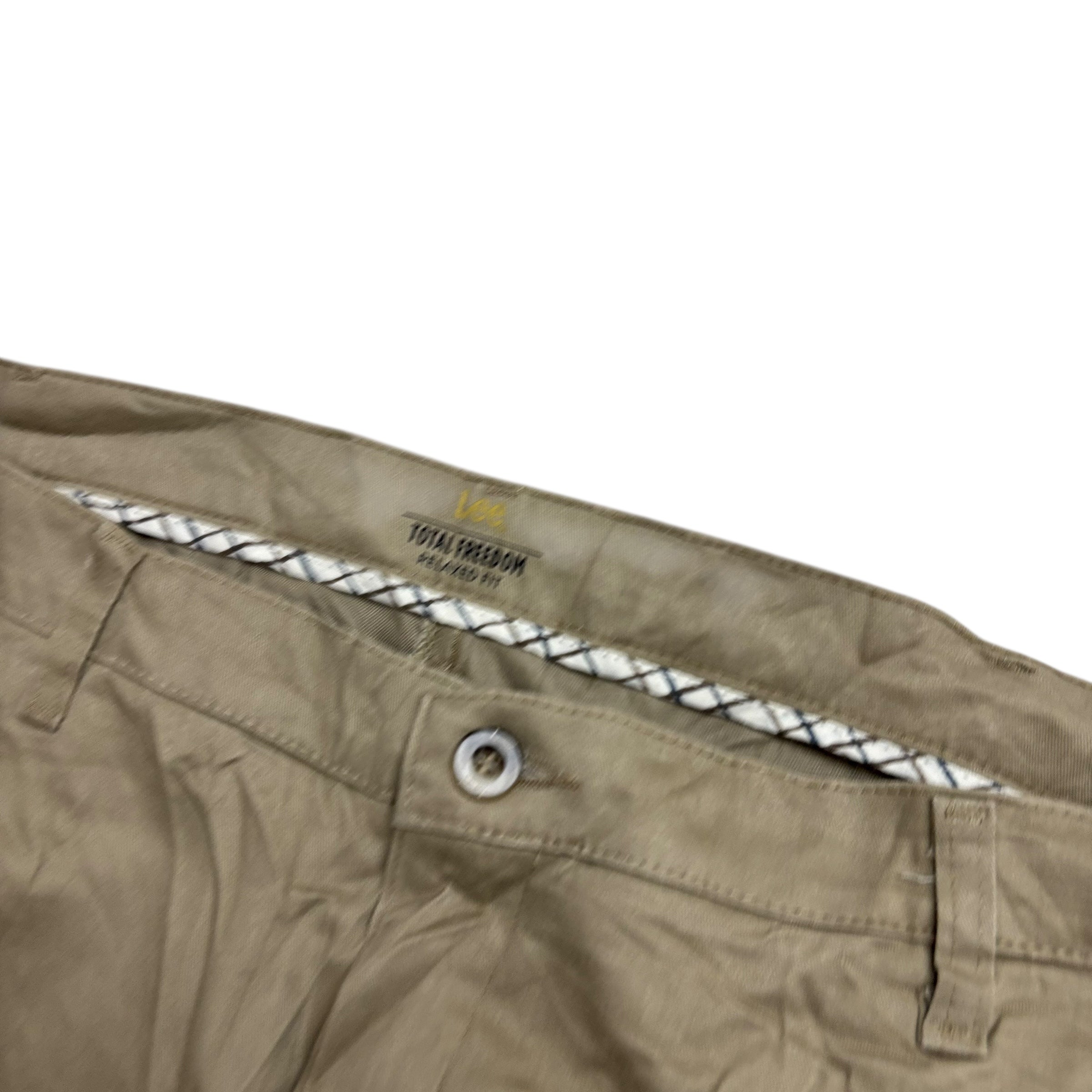 Lee Trousers W40 L32 Mens Beige Relaxed Straight Fit Total Freedom Pants (E)